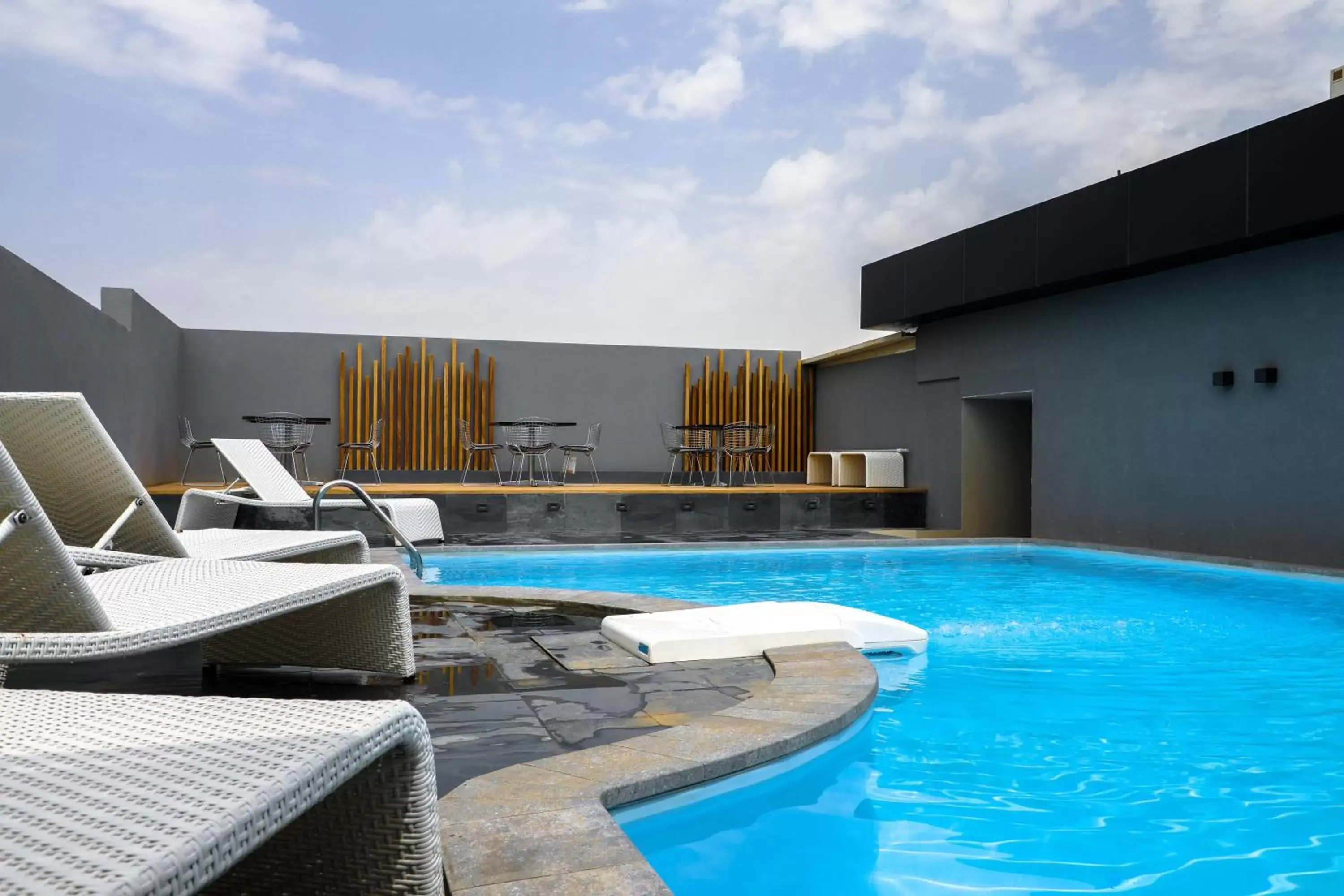 Property building, Swimming Pool in Q Suites Jeddah by EWA - Managed by HMH