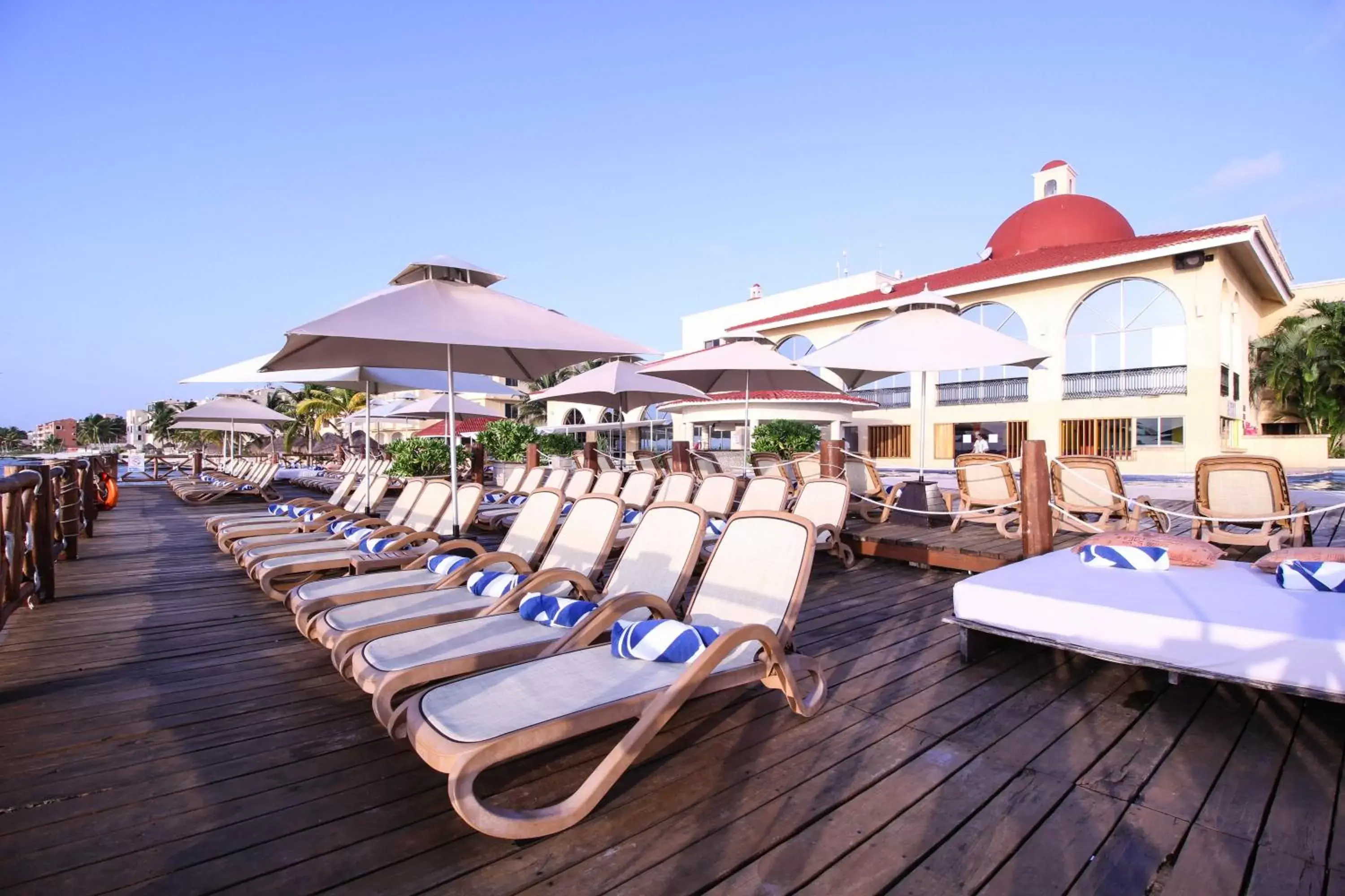 Balcony/Terrace in All Ritmo Cancun Resort & Water Park