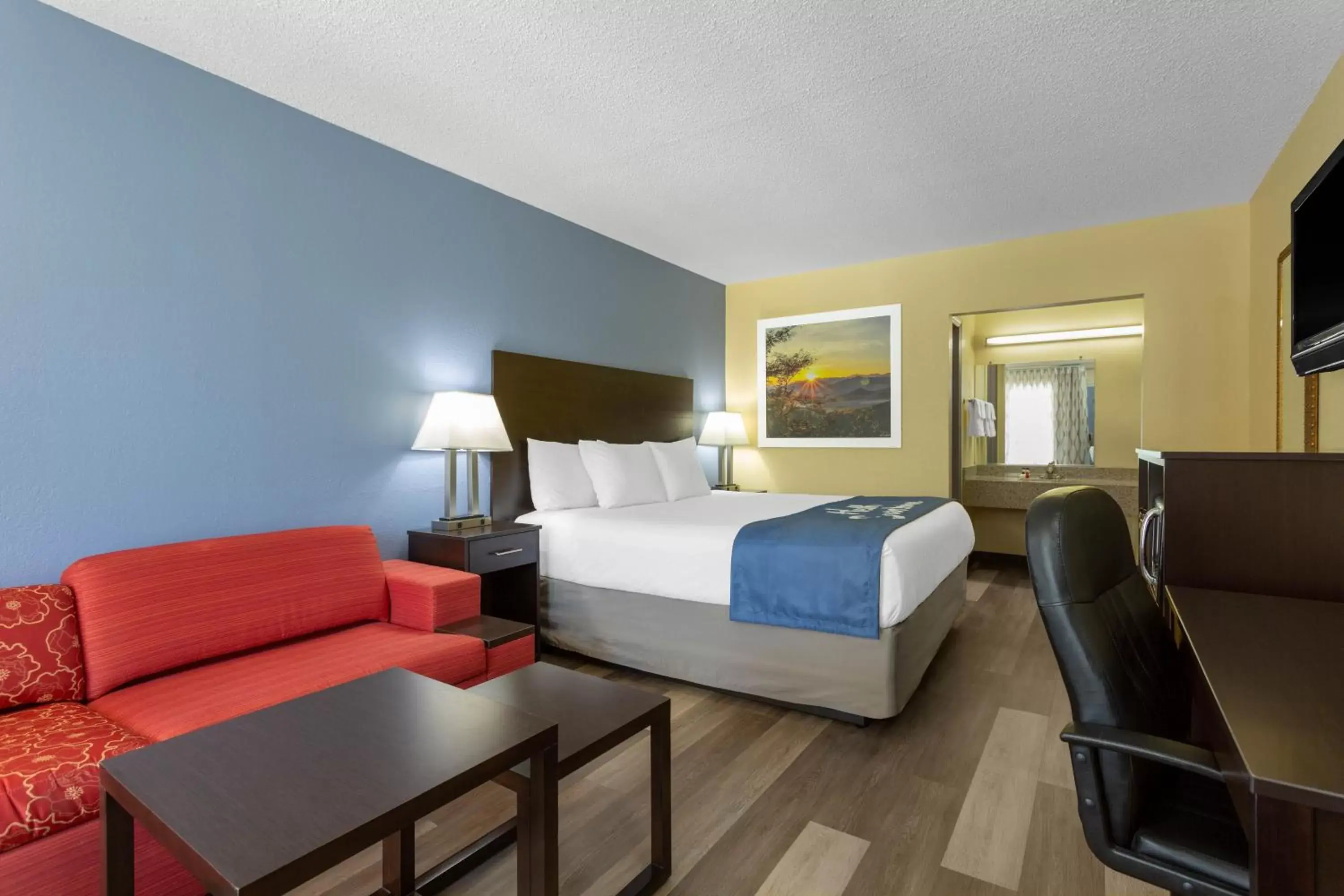 Bedroom in Days Inn by Wyndham Greensboro Airport