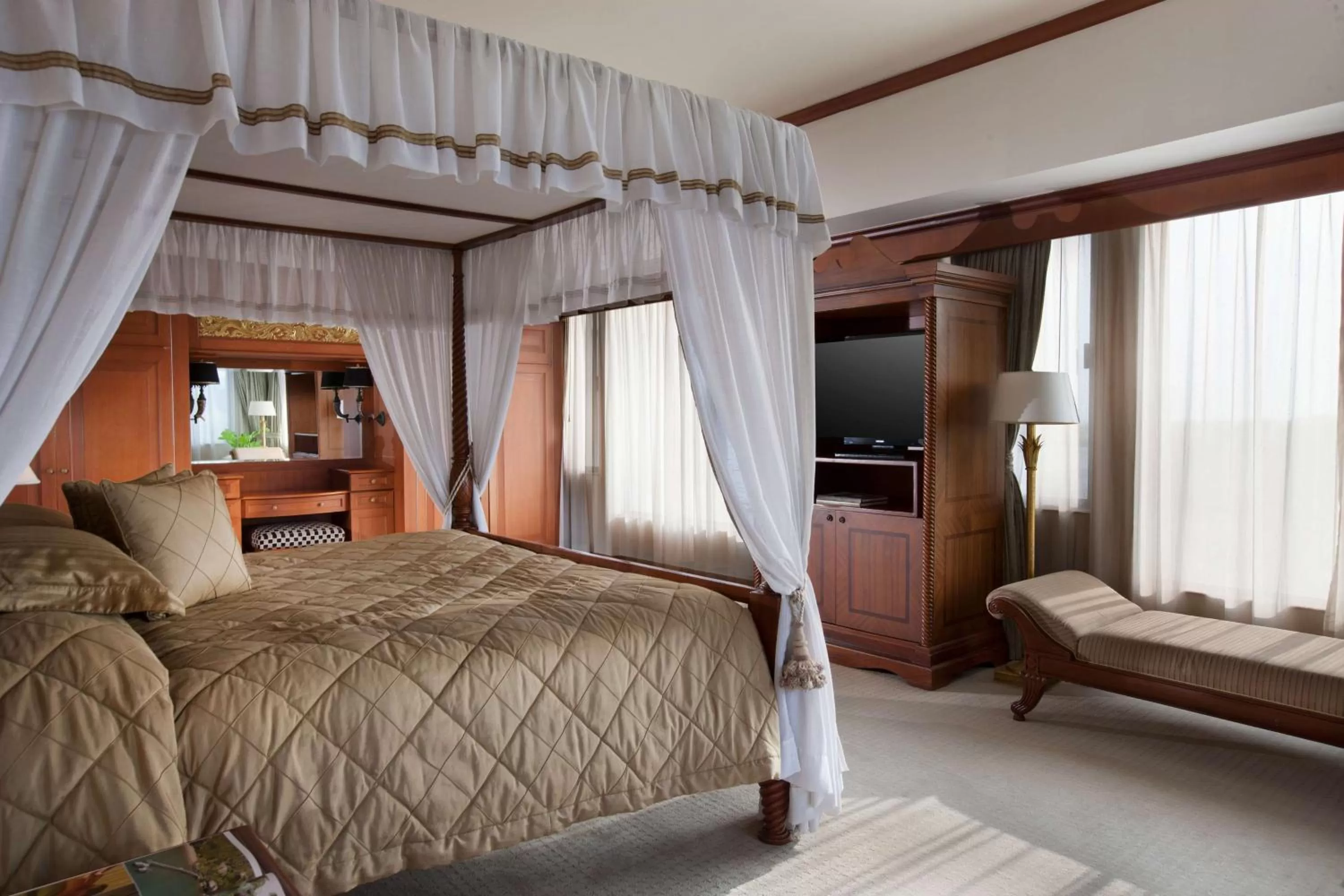 Photo of the whole room, Bed in Hyatt Regency Yogyakarta