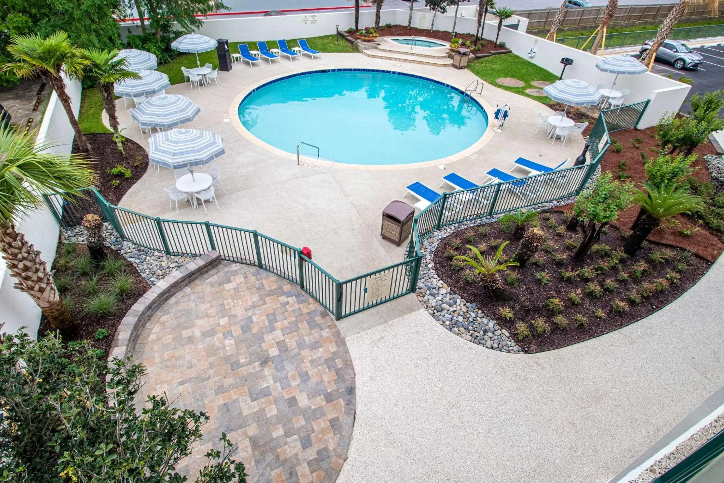 Swimming pool, Pool View in Econo Lodge Inn & Suites Foley-North Gulf Shores
