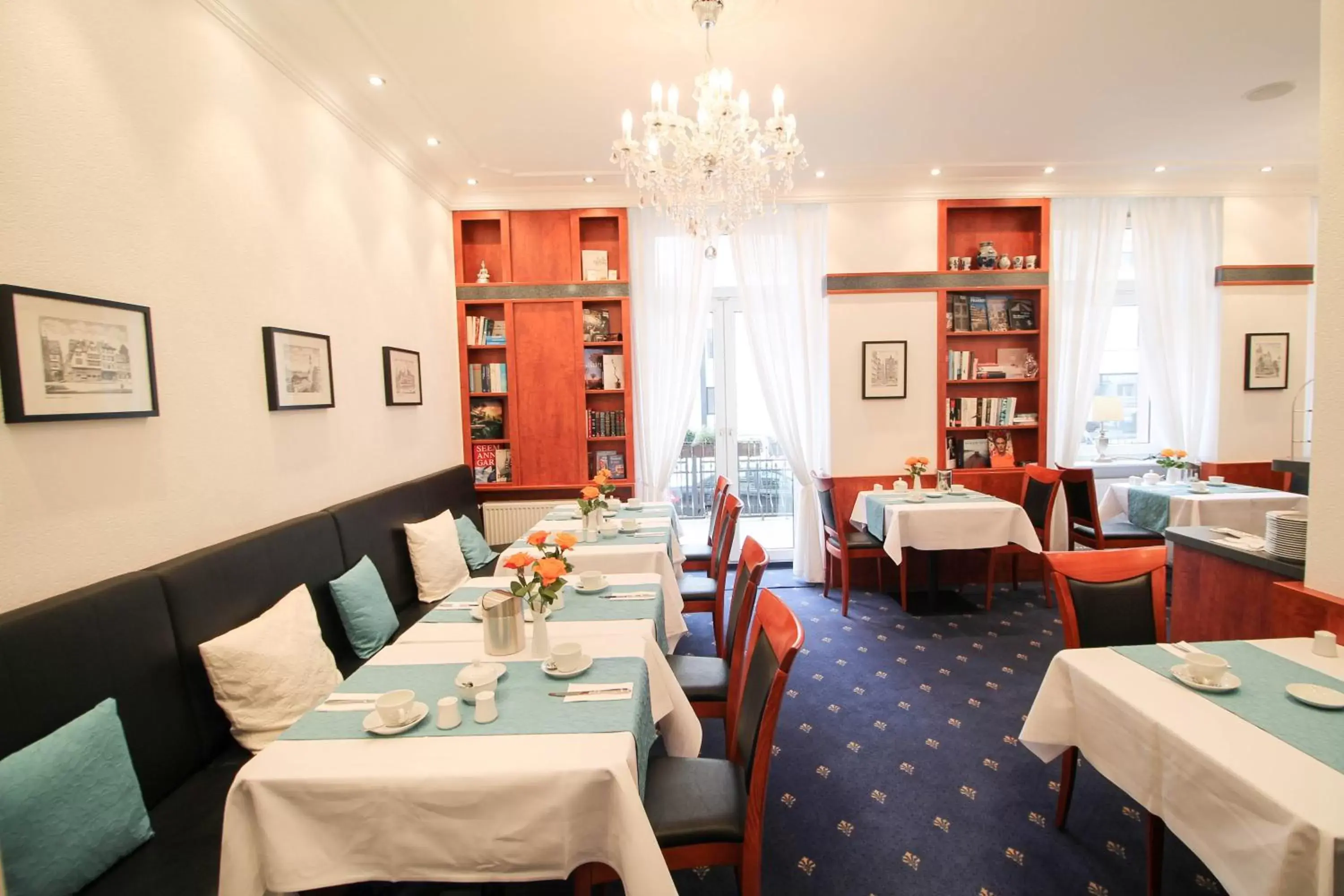 Restaurant/places to eat in Hotel West an der Bockenheimer Warte Restaurant/places to eat in Hotel West an der Bockenheimer Warte