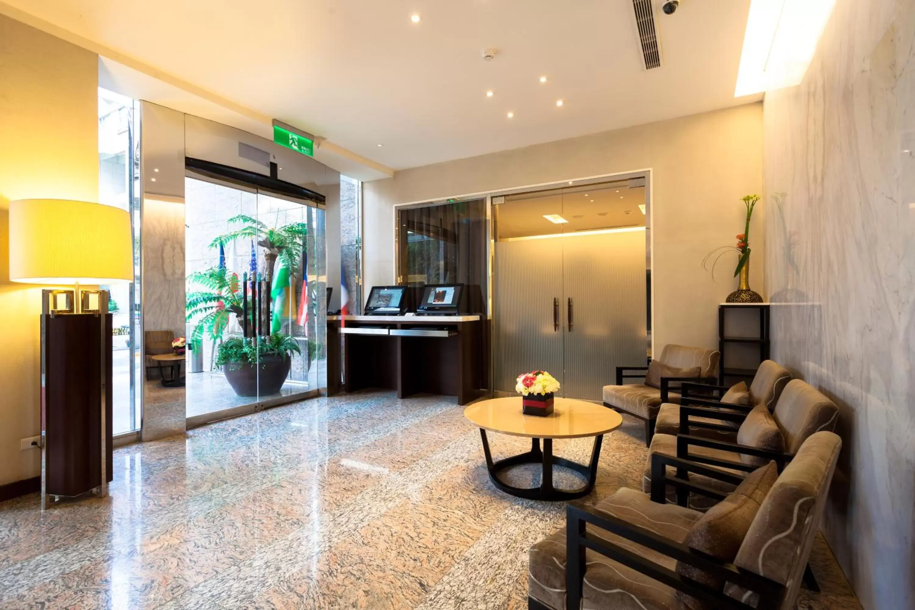 Area and facilities, Lobby/Reception in SOL Hotel
