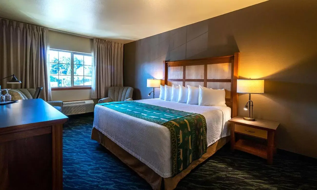 Deluxe King Room in Ko-Kwel Casino Resort Deluxe King Room in Ko-Kwel Casino Resort
