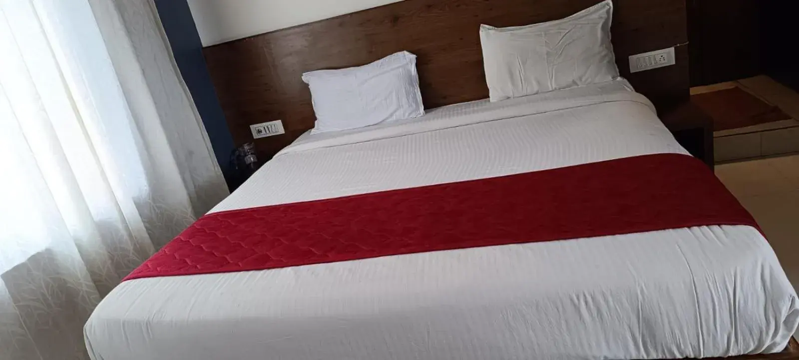 Bed in Hotel Shree MahaLaxmi inn