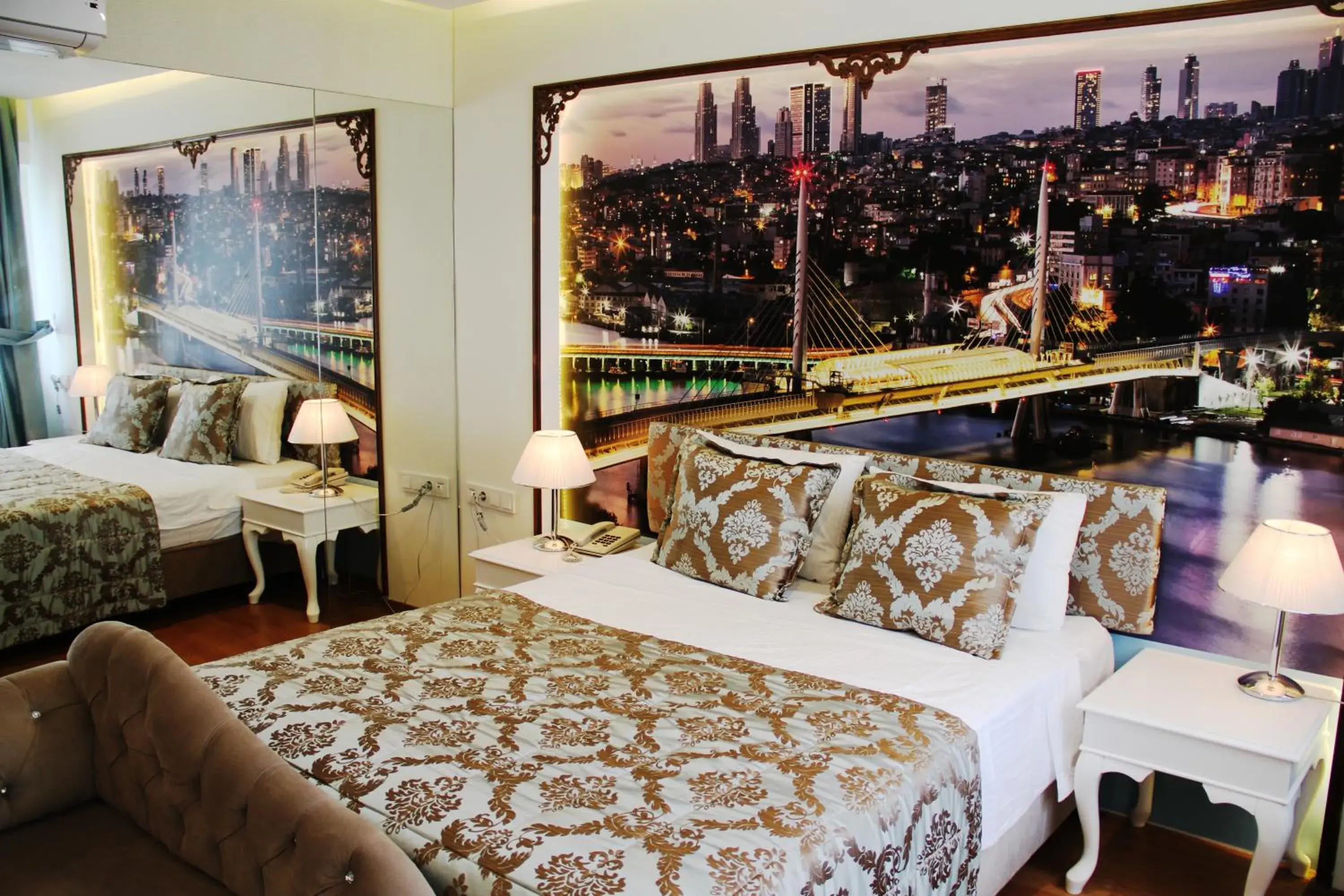 Photo of the whole room in Elite Marmara Bosphorus Suites Istanbul