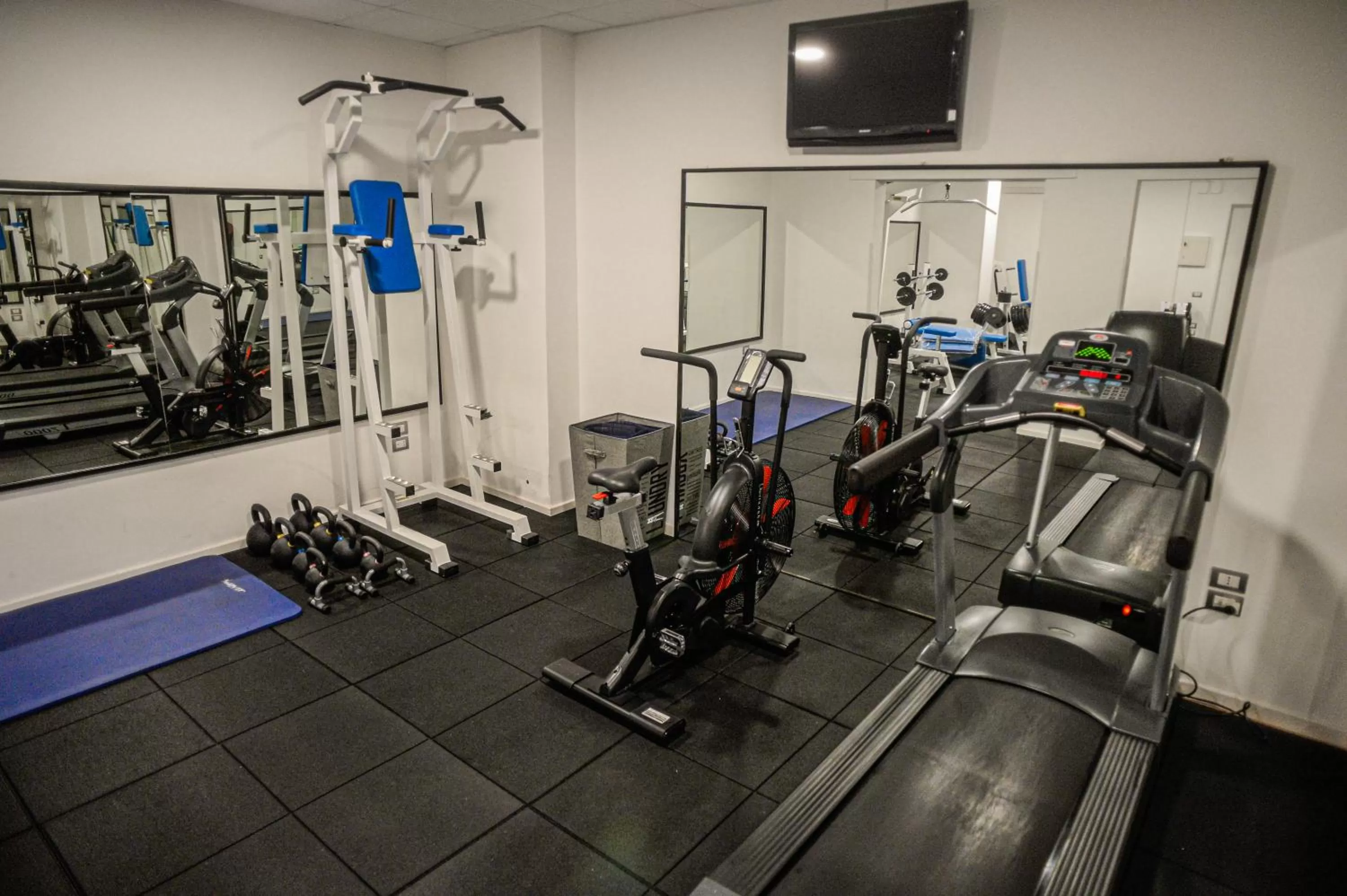 Fitness centre/facilities in Hotel Excelsior Bari