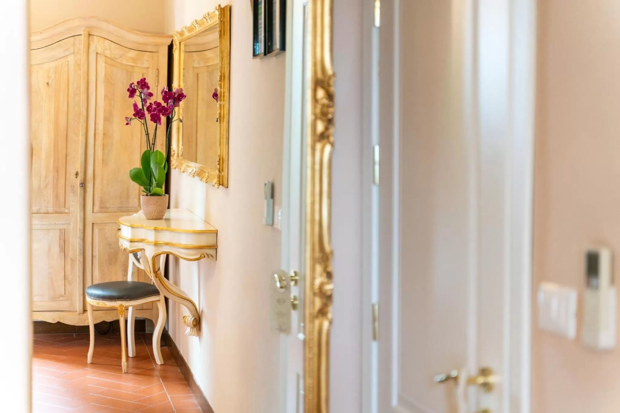 Decorative detail in Art Hotel Villa Agape - Place of Charme