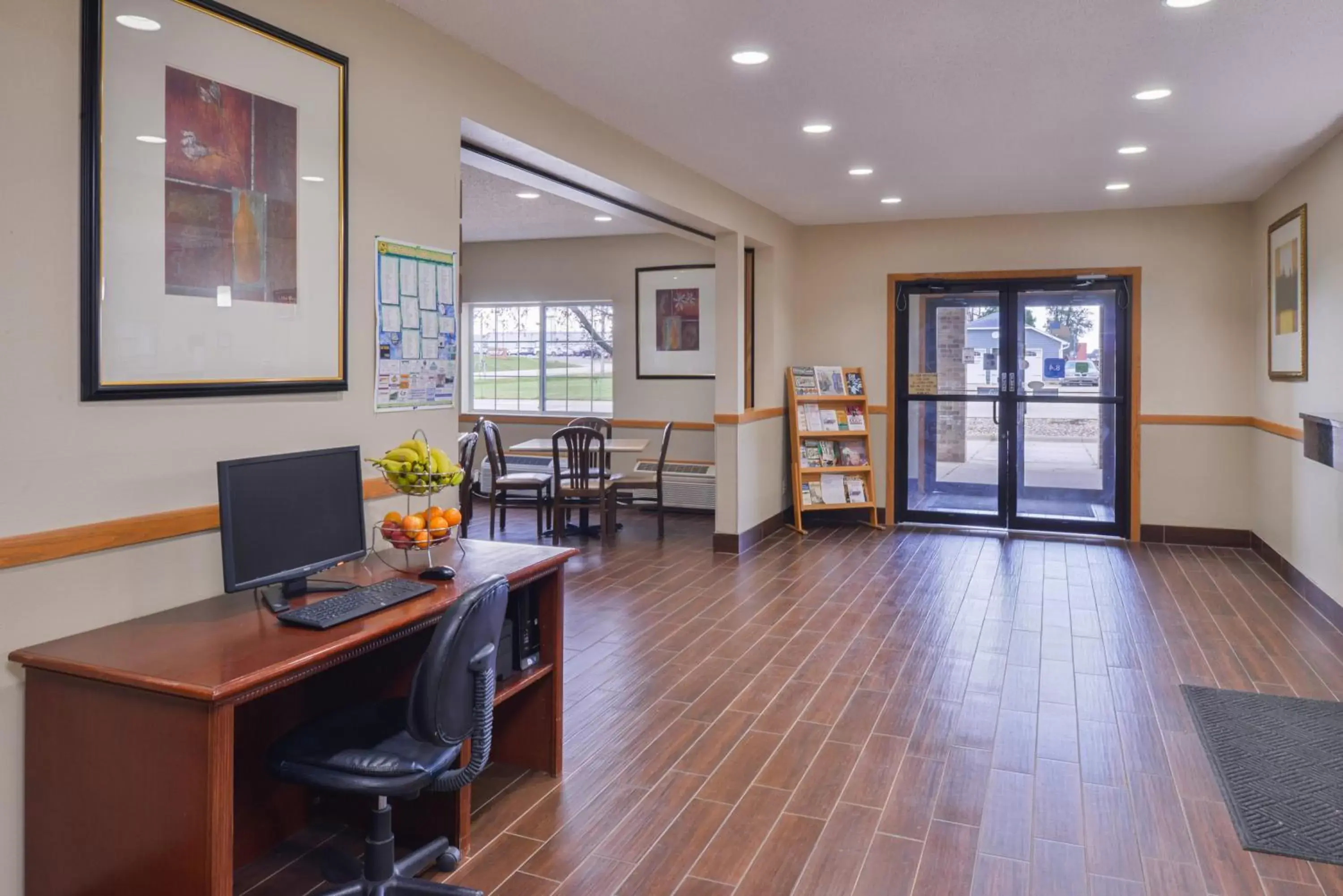 Lobby or reception in Regency Inn Geneseo IL I-80