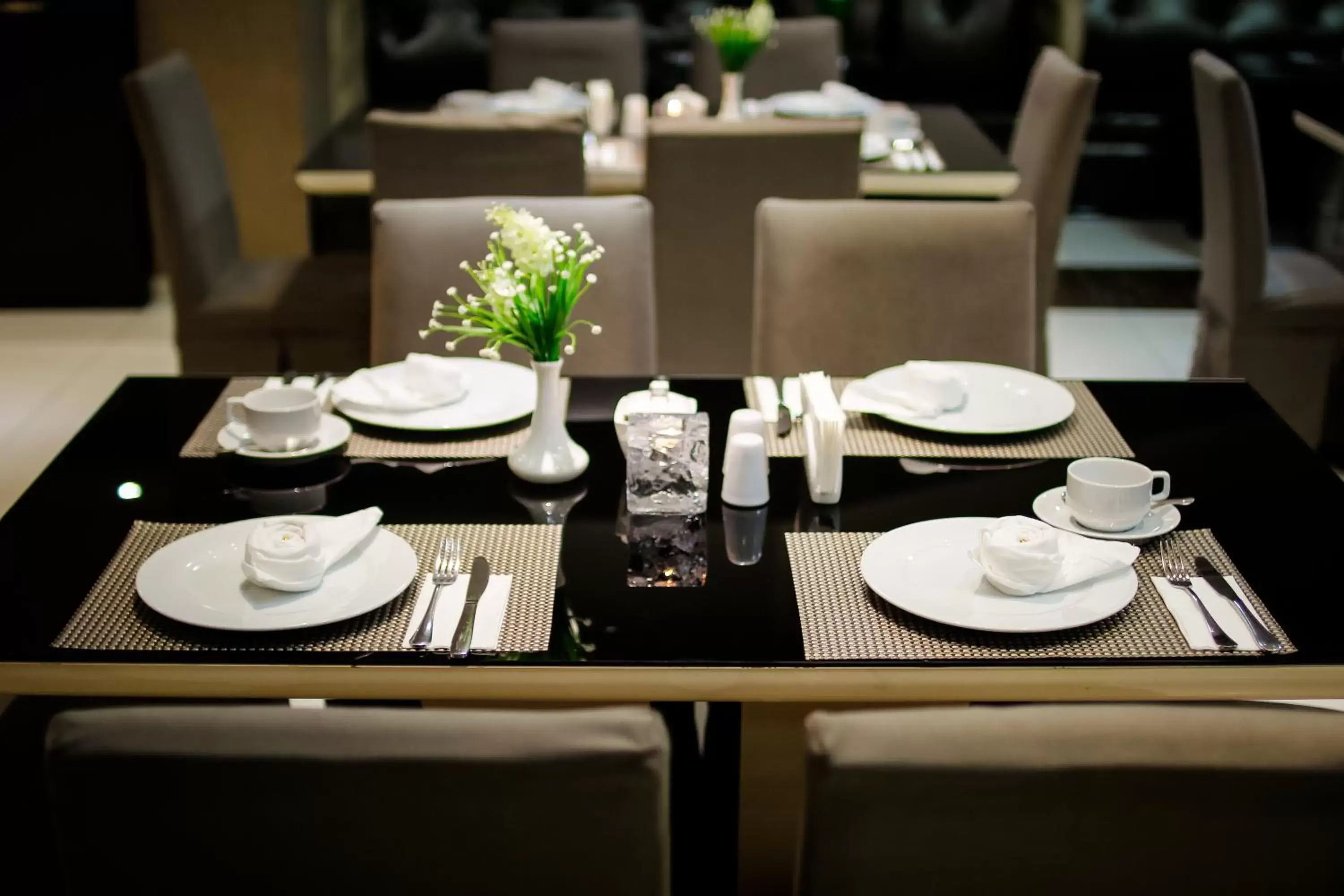 Restaurant/places to eat in Hotel Orion Tbilisi Restaurant/places to eat in Hotel Orion Tbilisi