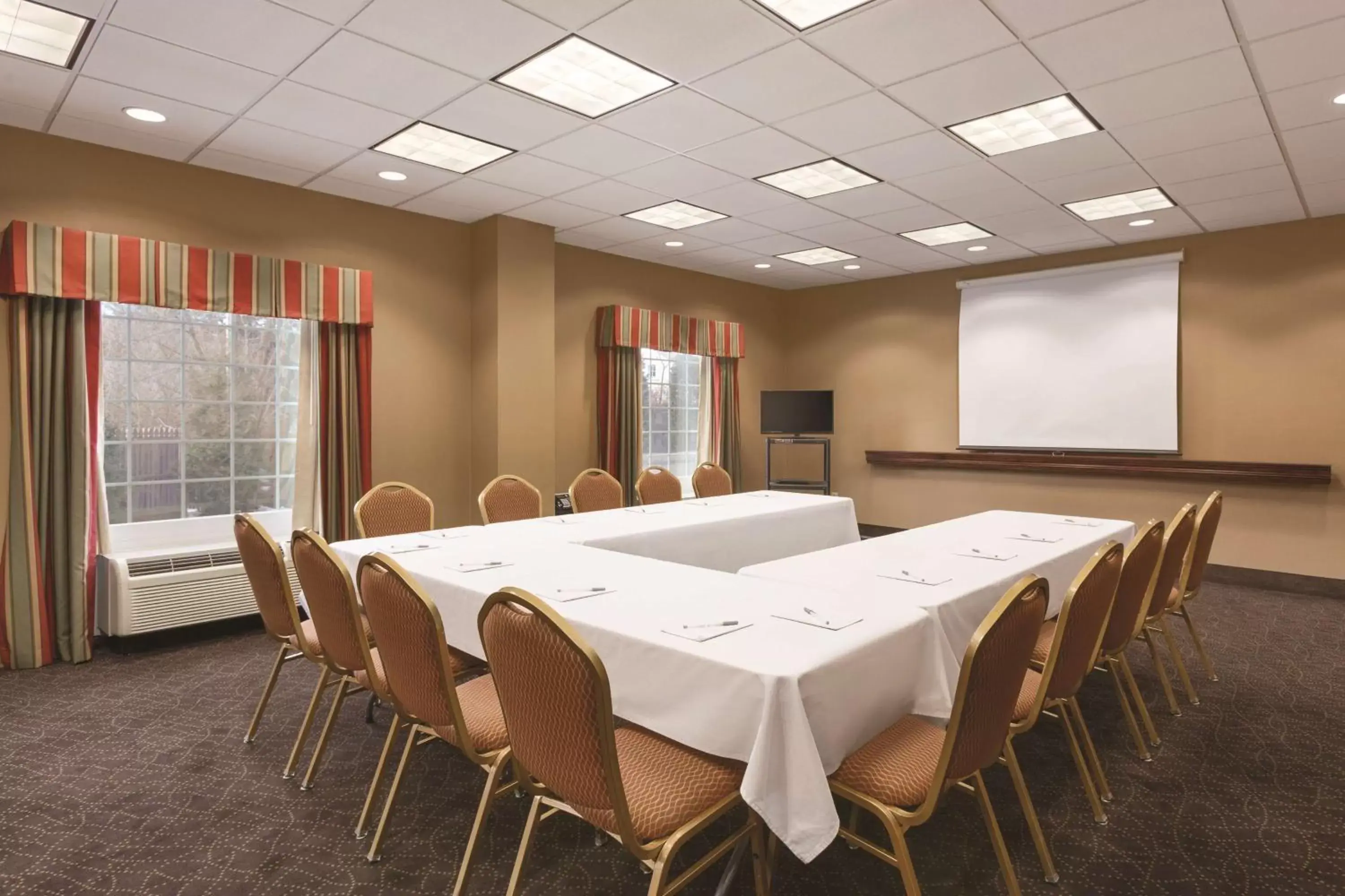 Meeting/conference room in Hampton Inn & Suites Greenfield