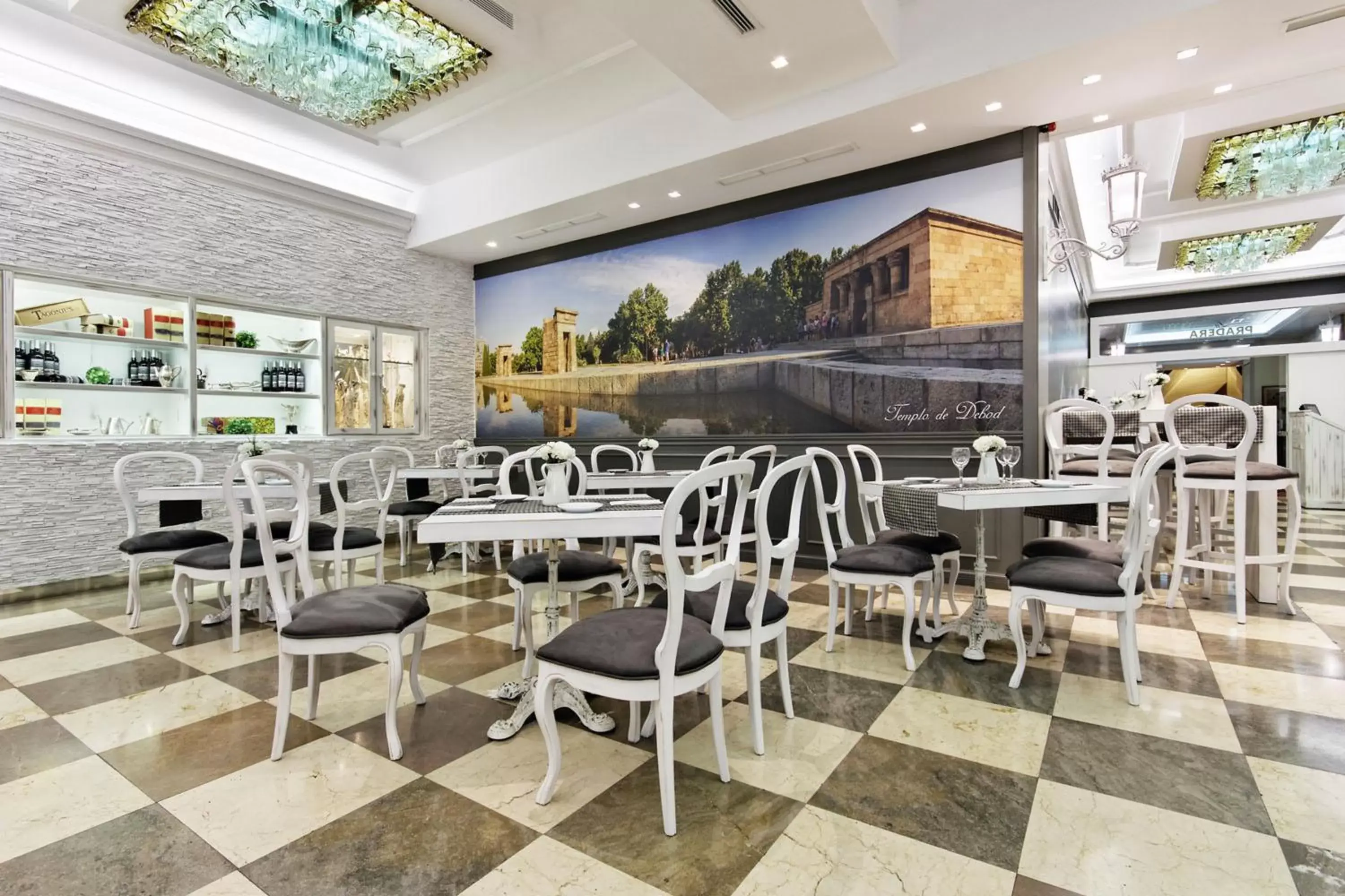 Restaurant/places to eat in Grupotel Mayorazgo Restaurant/places to eat in Grupotel Mayorazgo