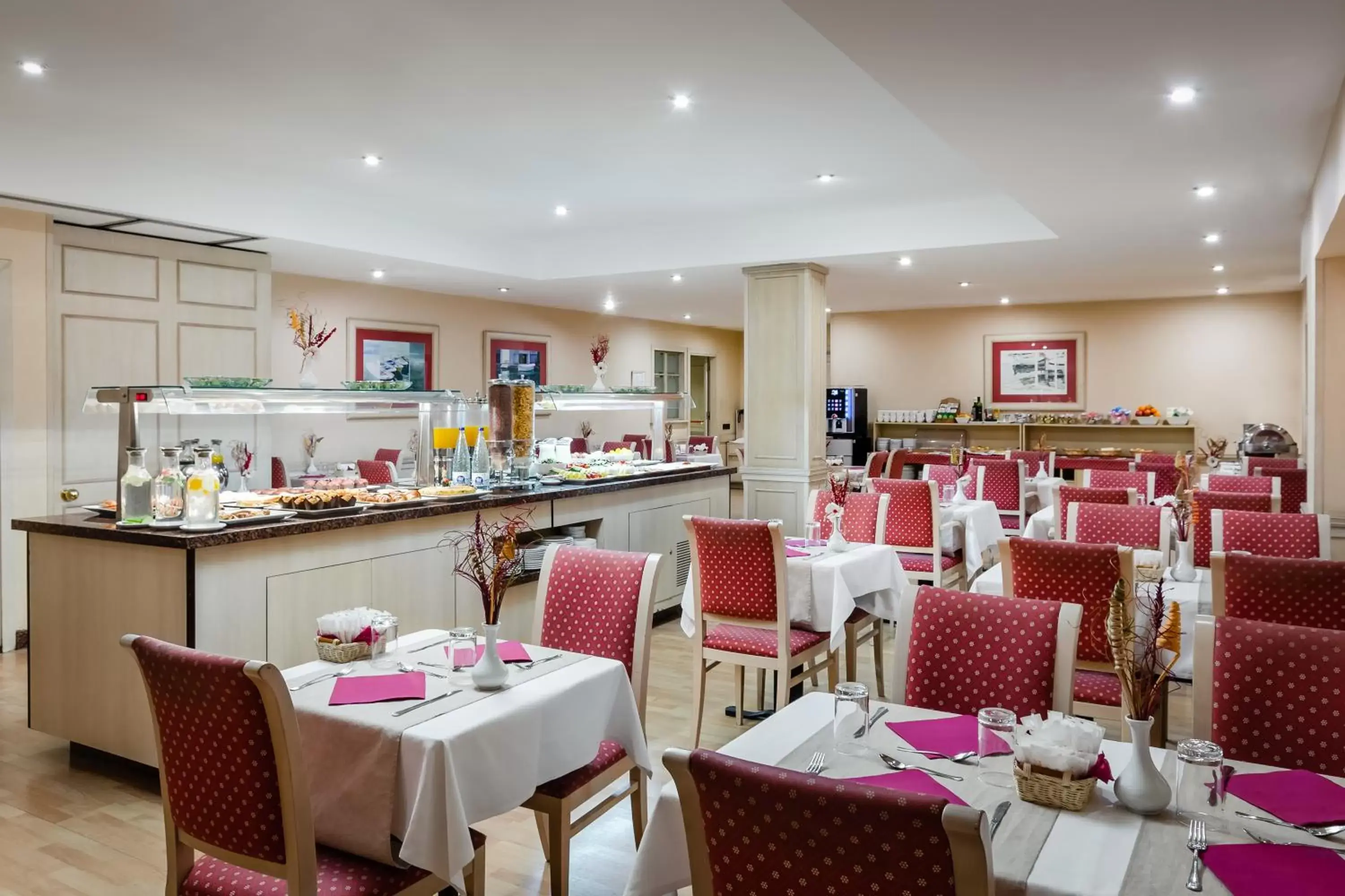 Food, Restaurant/Places to Eat in Sunotel Aston