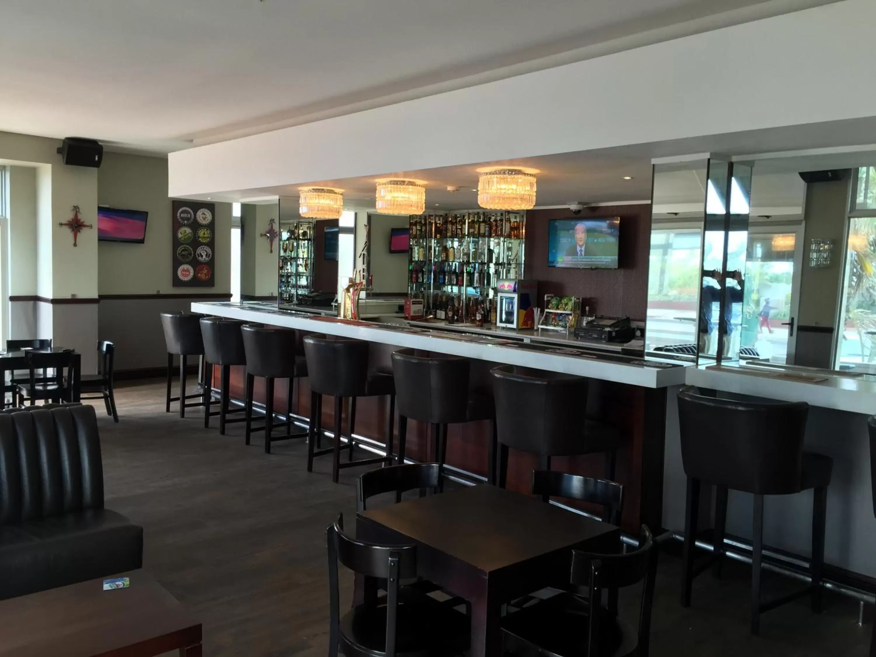 Alcoholic drinks, Lounge/Bar in Parade Hotel