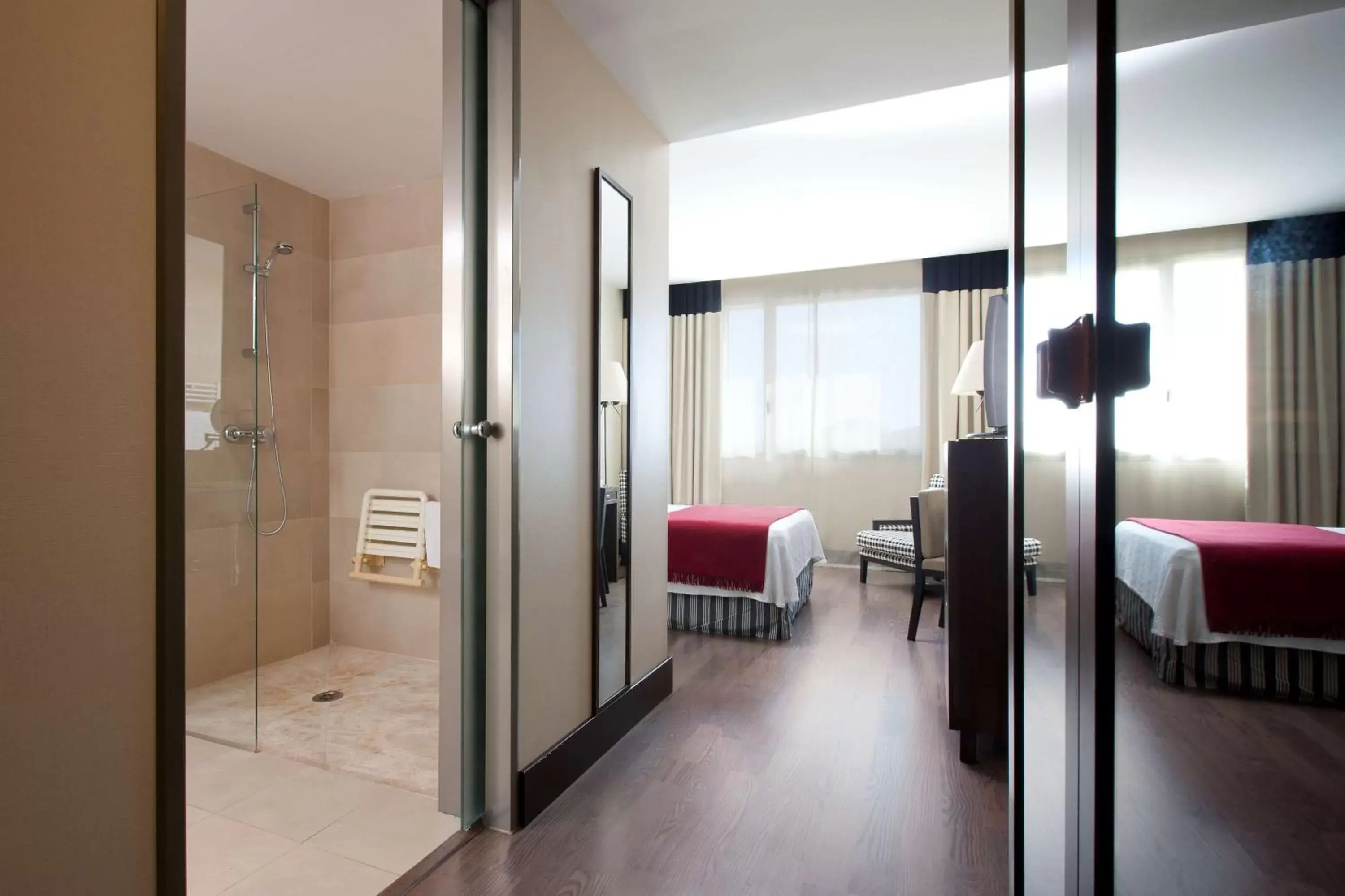 Bedroom, Bathroom in NH Alicante