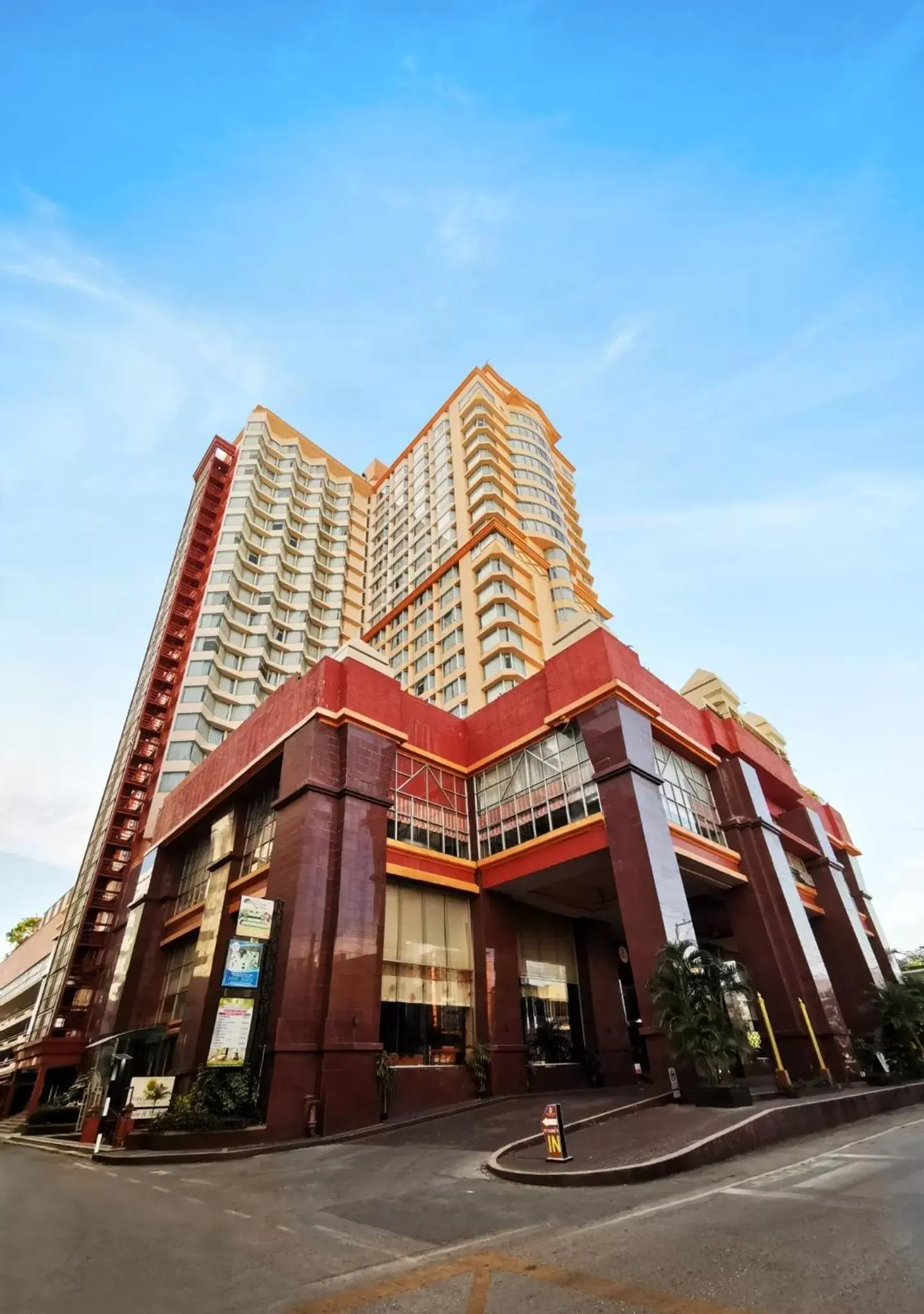 Property Building in Duangtawan Hotel Chiang Mai -SHA Extra Plus