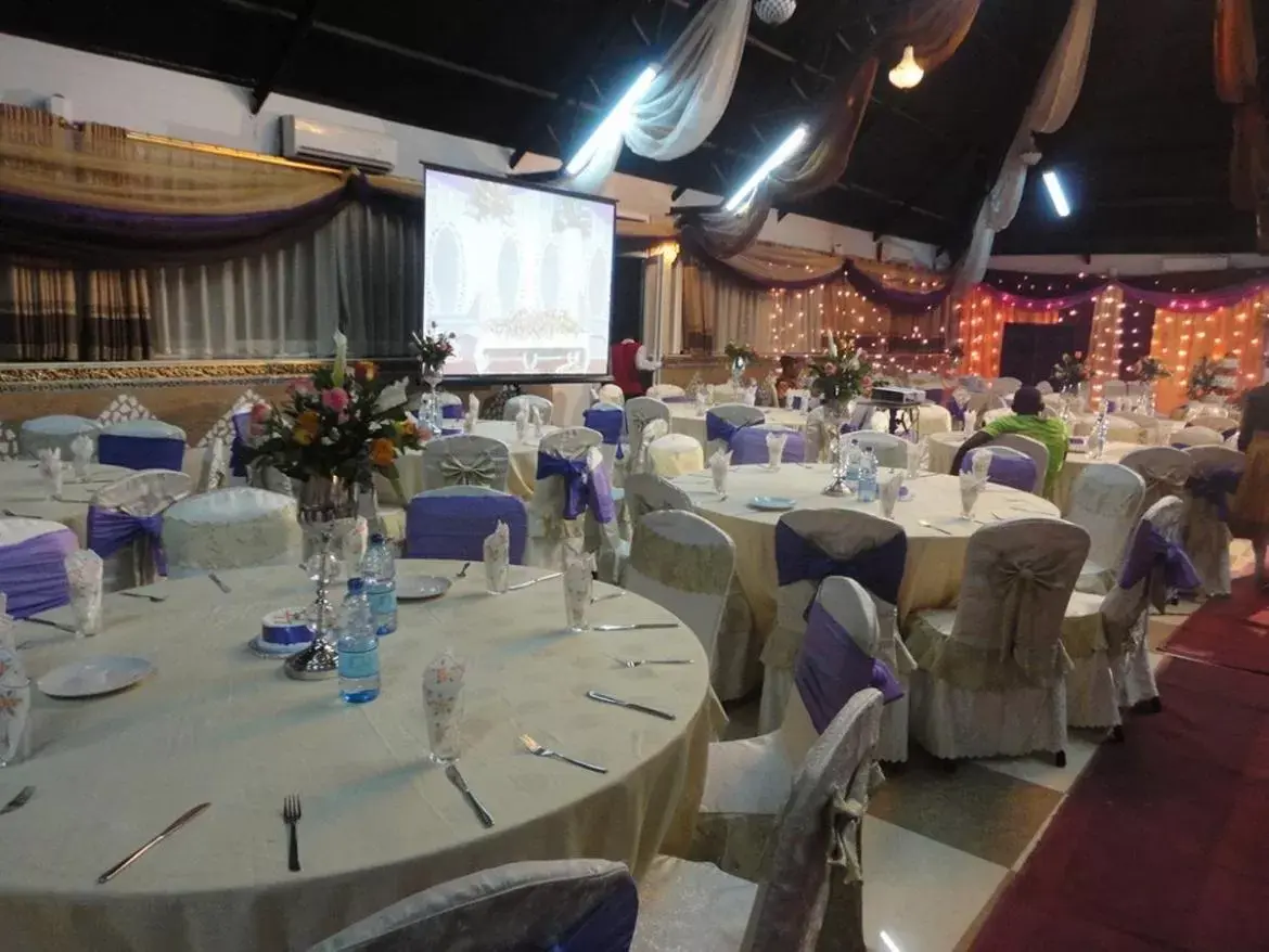 Restaurant/places to eat, Banquet Facilities in Urban Rose Hotel & Apartments