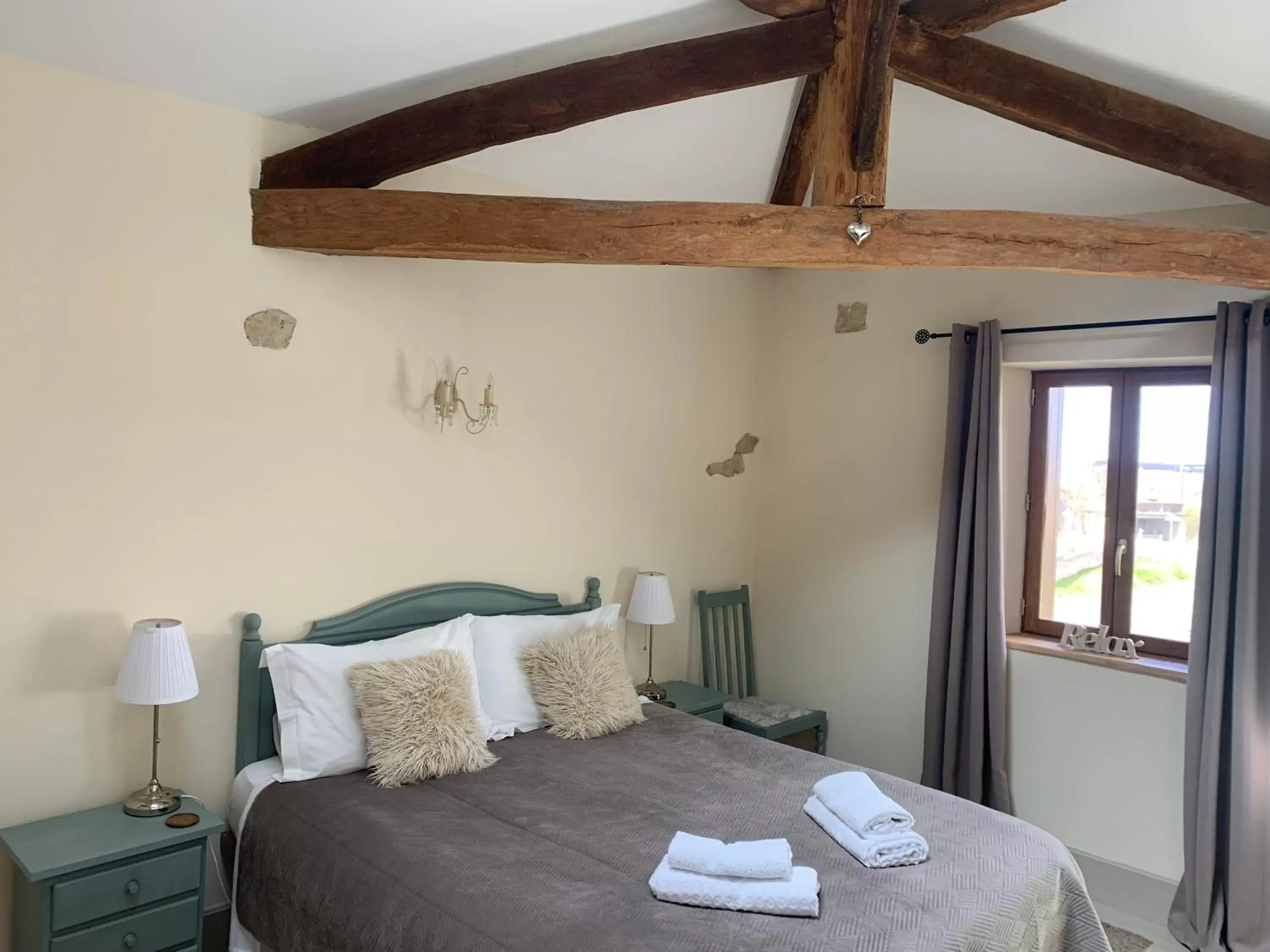 Standard Double Room with Private Bathroom in Les Glycines Standard Double Room with Private Bathroom in Les Glycines