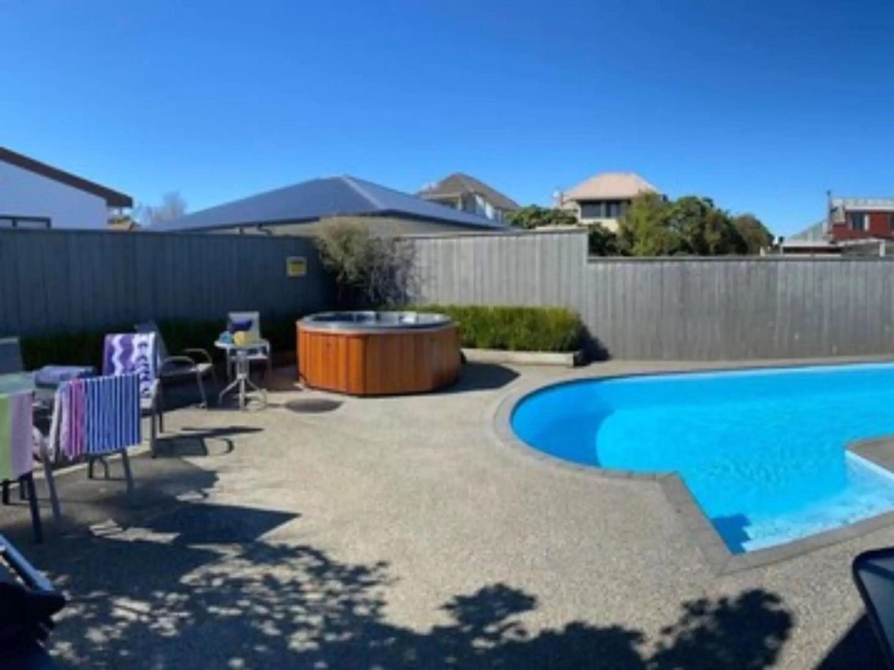 Swimming Pool in Lake Taupo Motor Inn