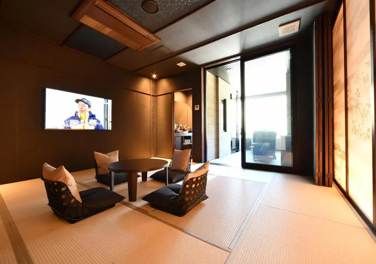 TV and multimedia, Seating Area in Balinese onsen ryokan Hakone Airu