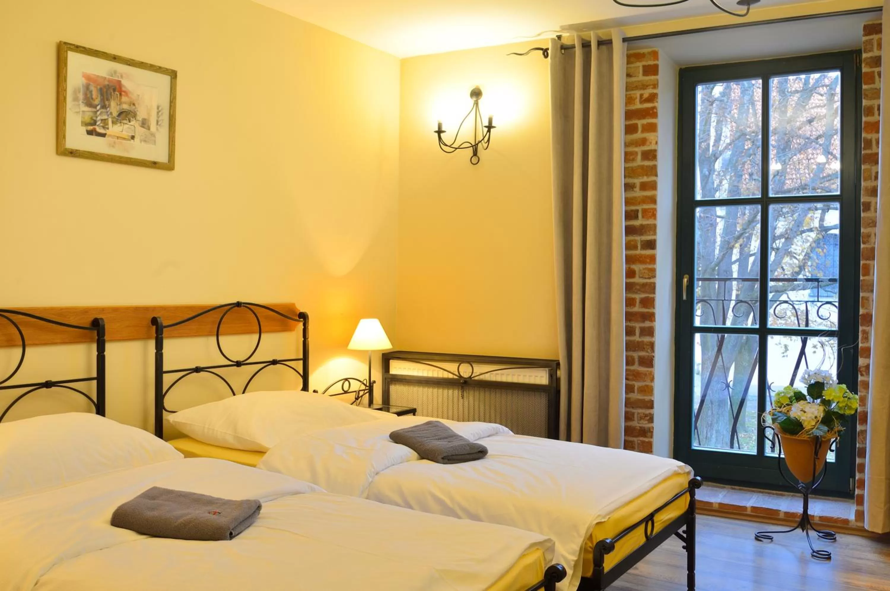 Bed in Hotel Via Ironia