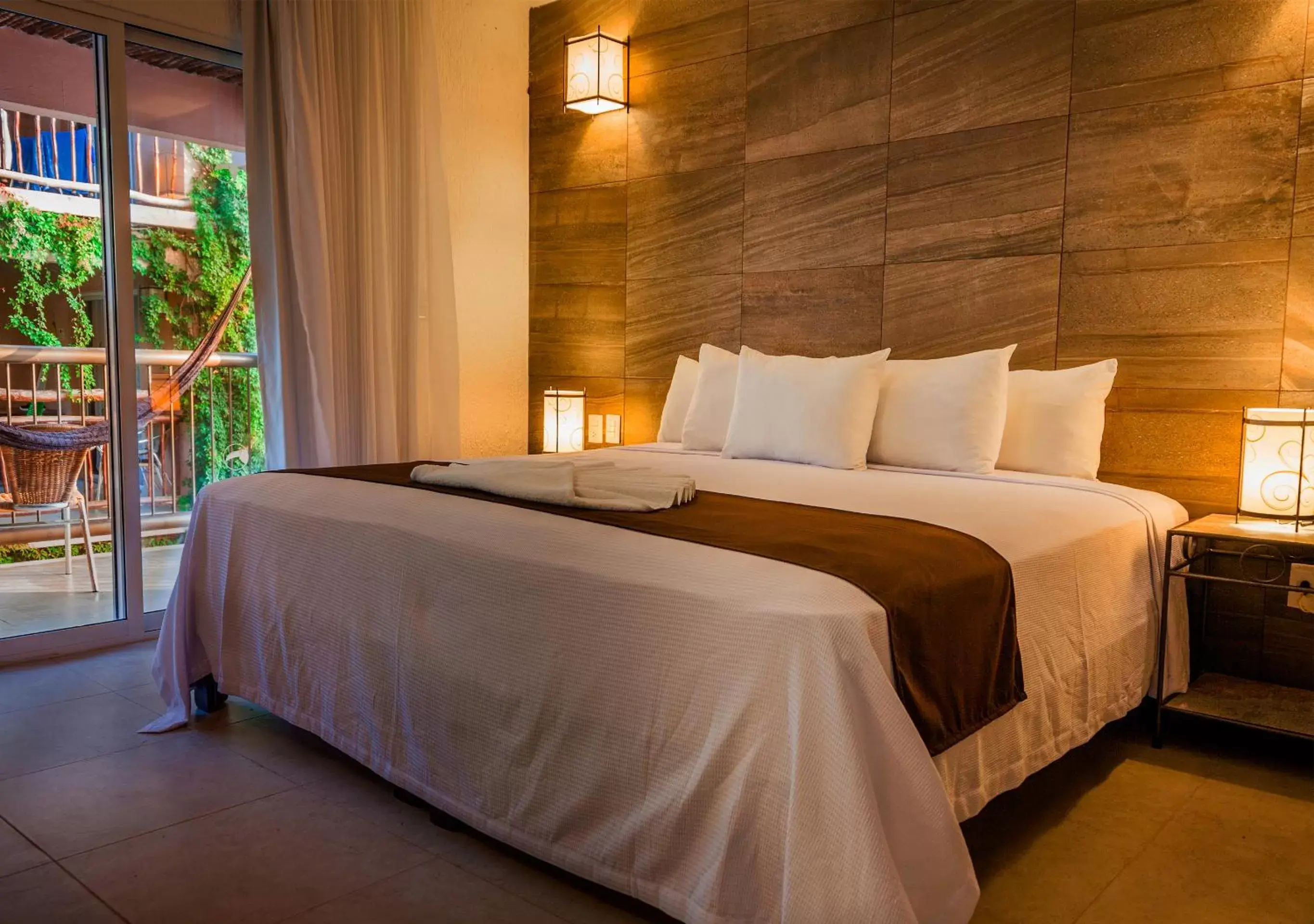 Photo of the whole room, Bed in Tukan Hotel Playa del Carmen