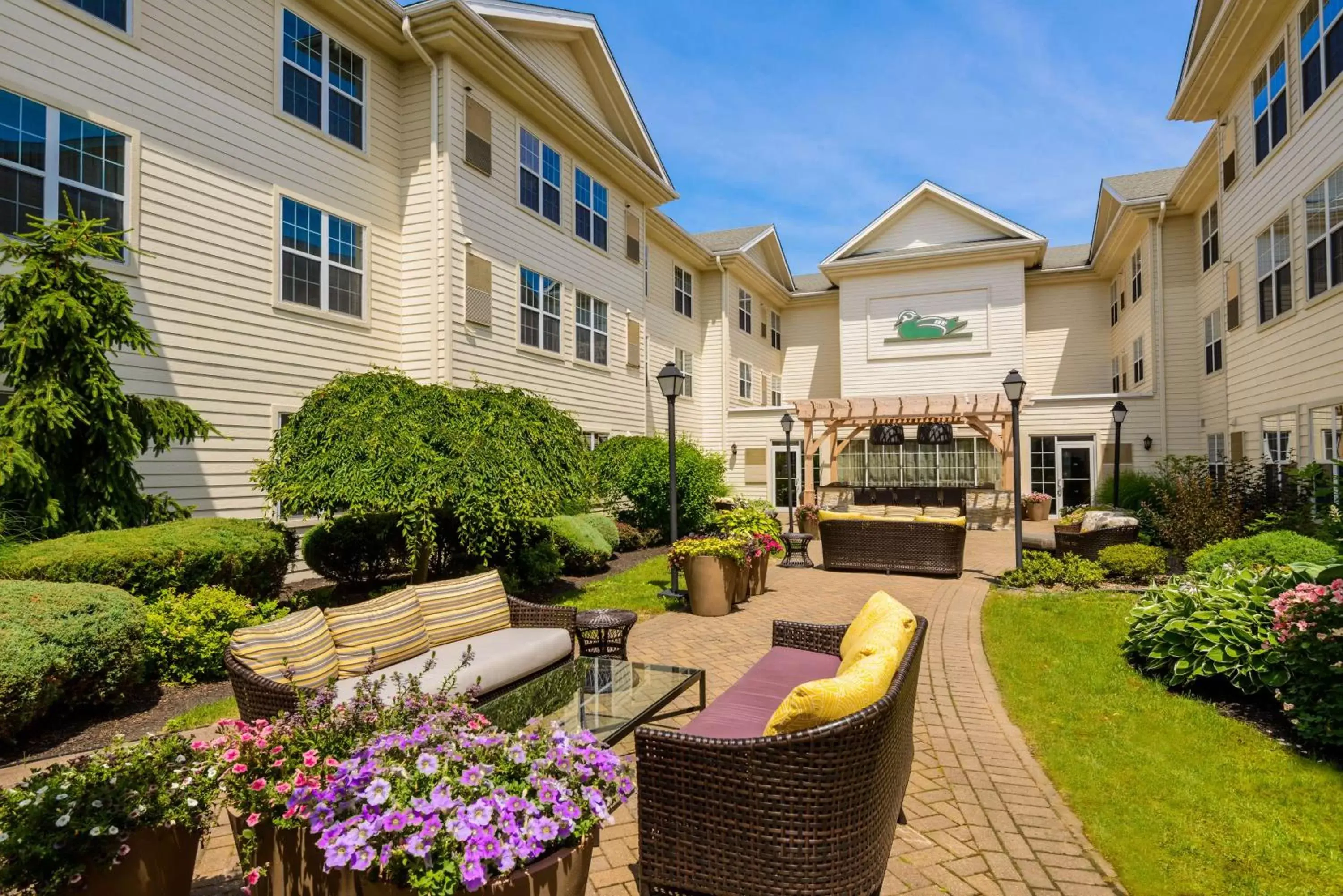 Property Building in Homewood Suites by Hilton Buffalo/Airport