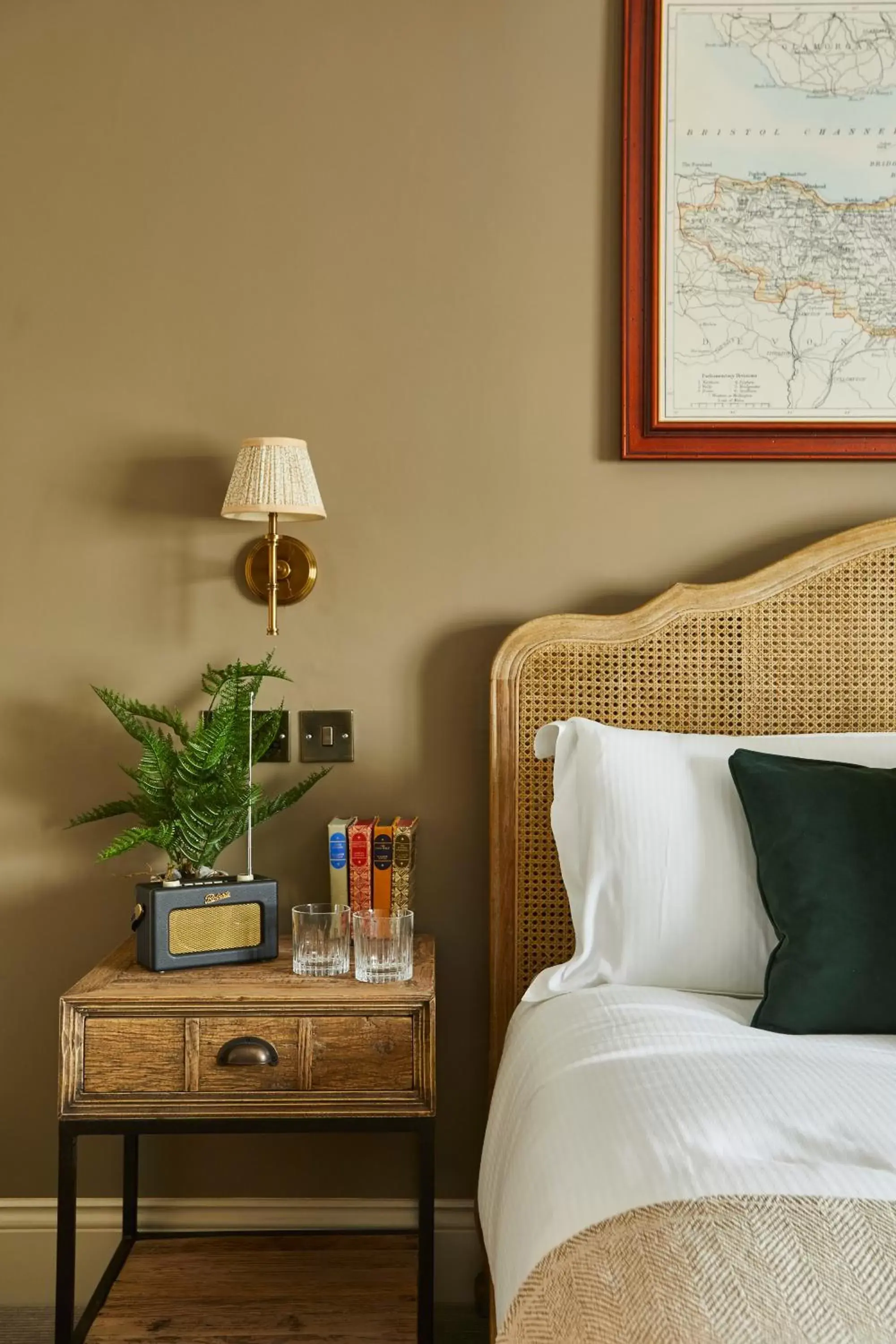 Deluxe Double Room in The Swan Inn Deluxe Double Room in The Swan Inn