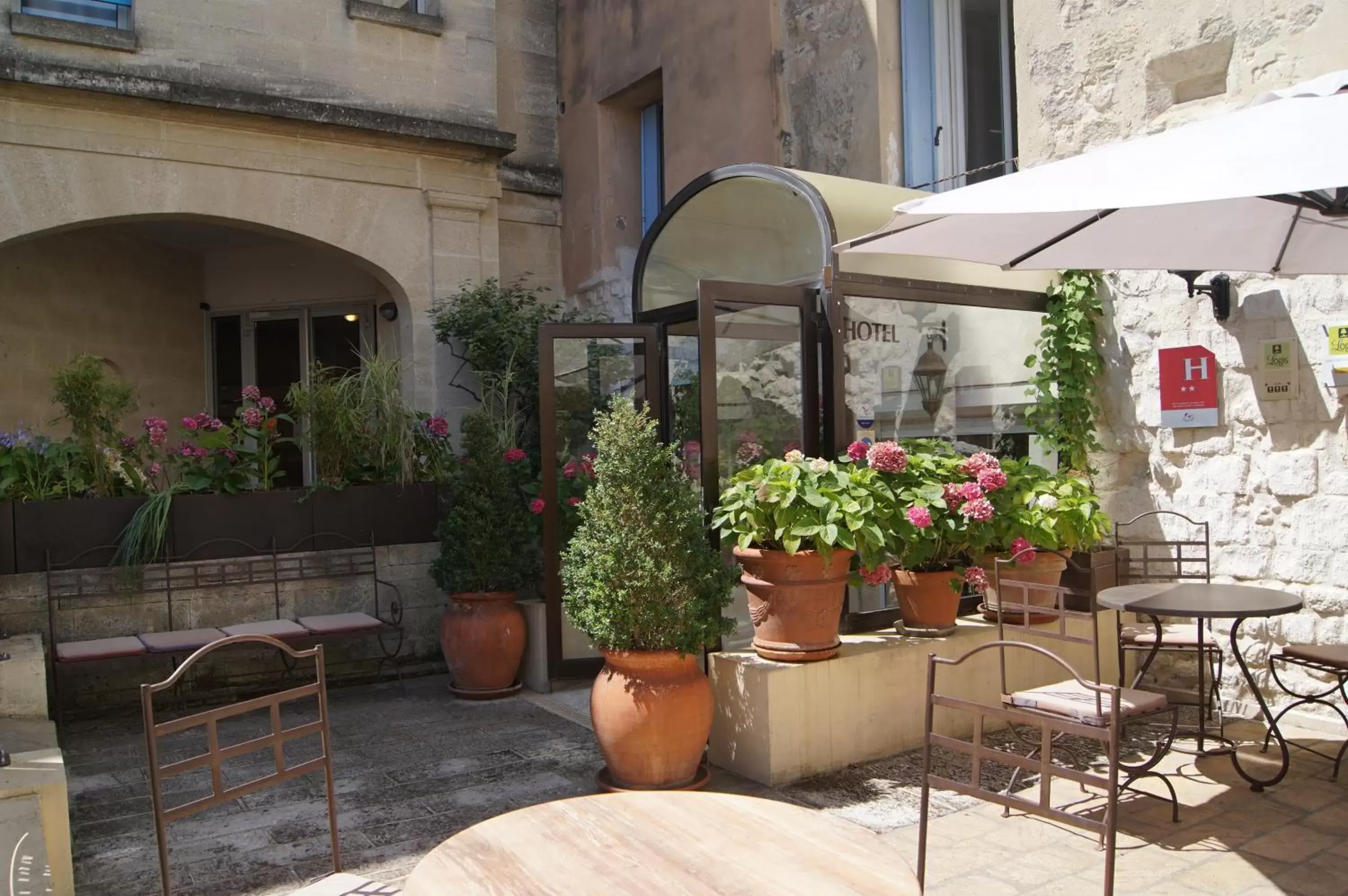 Balcony/Terrace in Hôtel La Muette