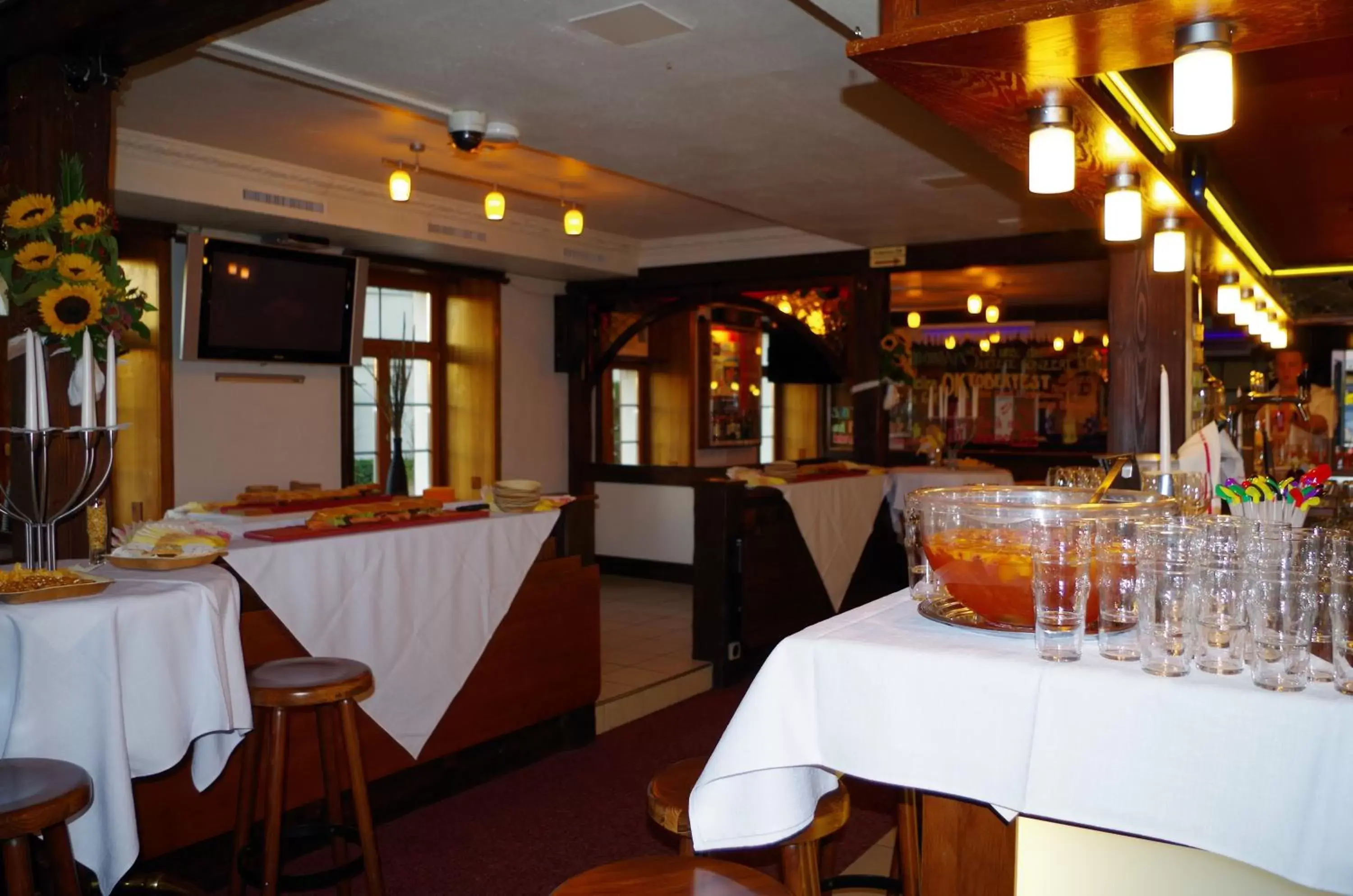 Restaurant/Places to Eat in Gasthof zum Falken