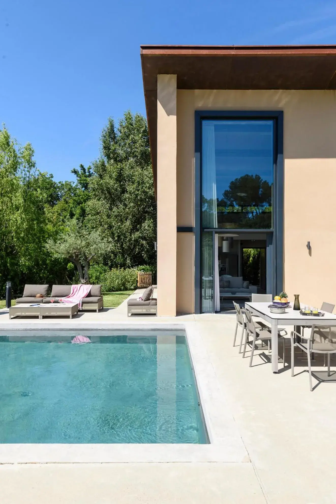 Patio, Swimming Pool in Les Lodges Sainte-Victoire Hotel & Spa