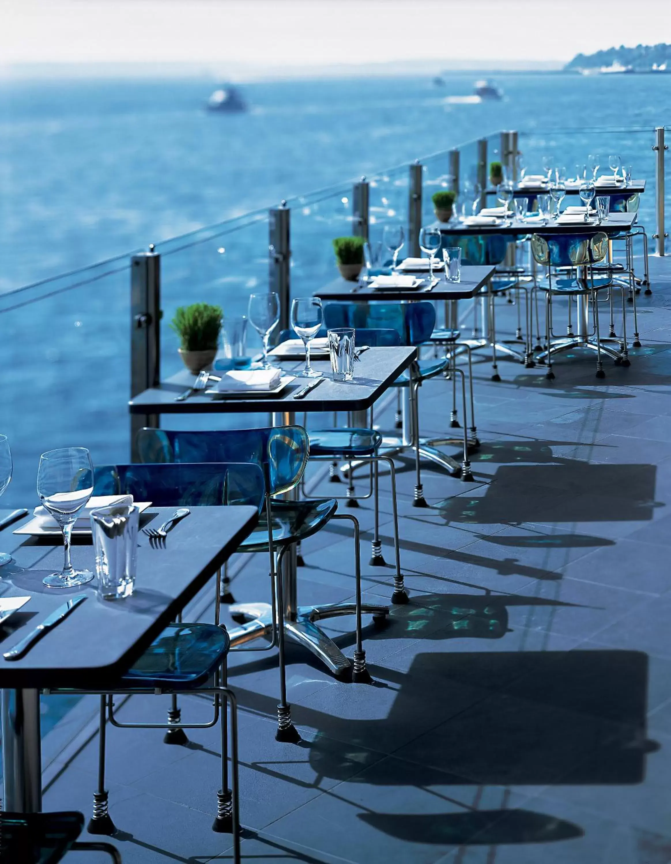 Restaurant/places to eat, Sea View in The Edgewater Hotel