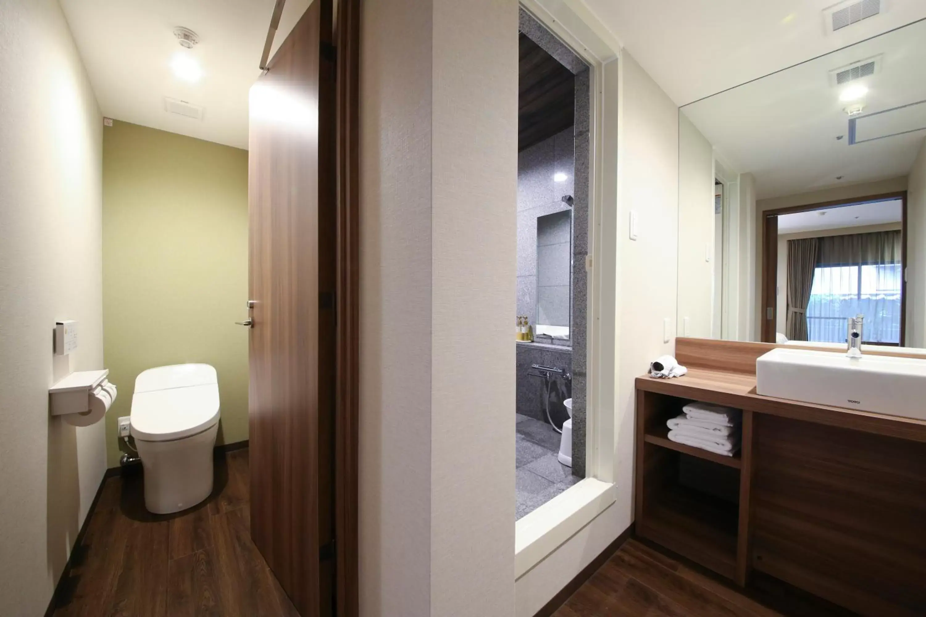Photo of the whole room, Bathroom in The Hedistar Hotel Narita