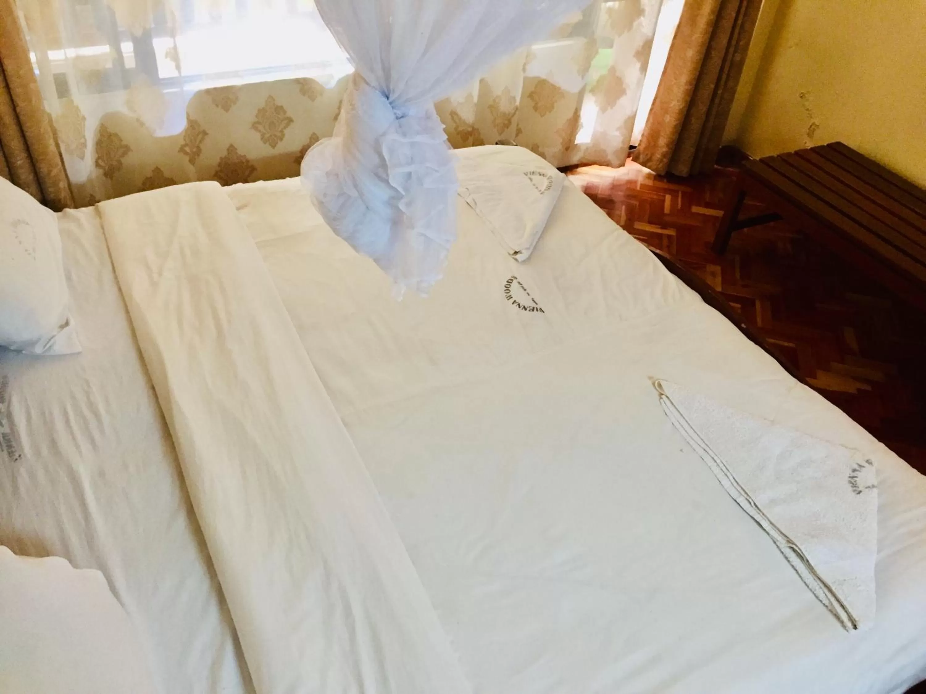 Bed in Vienna Woods Hotel Nakuru