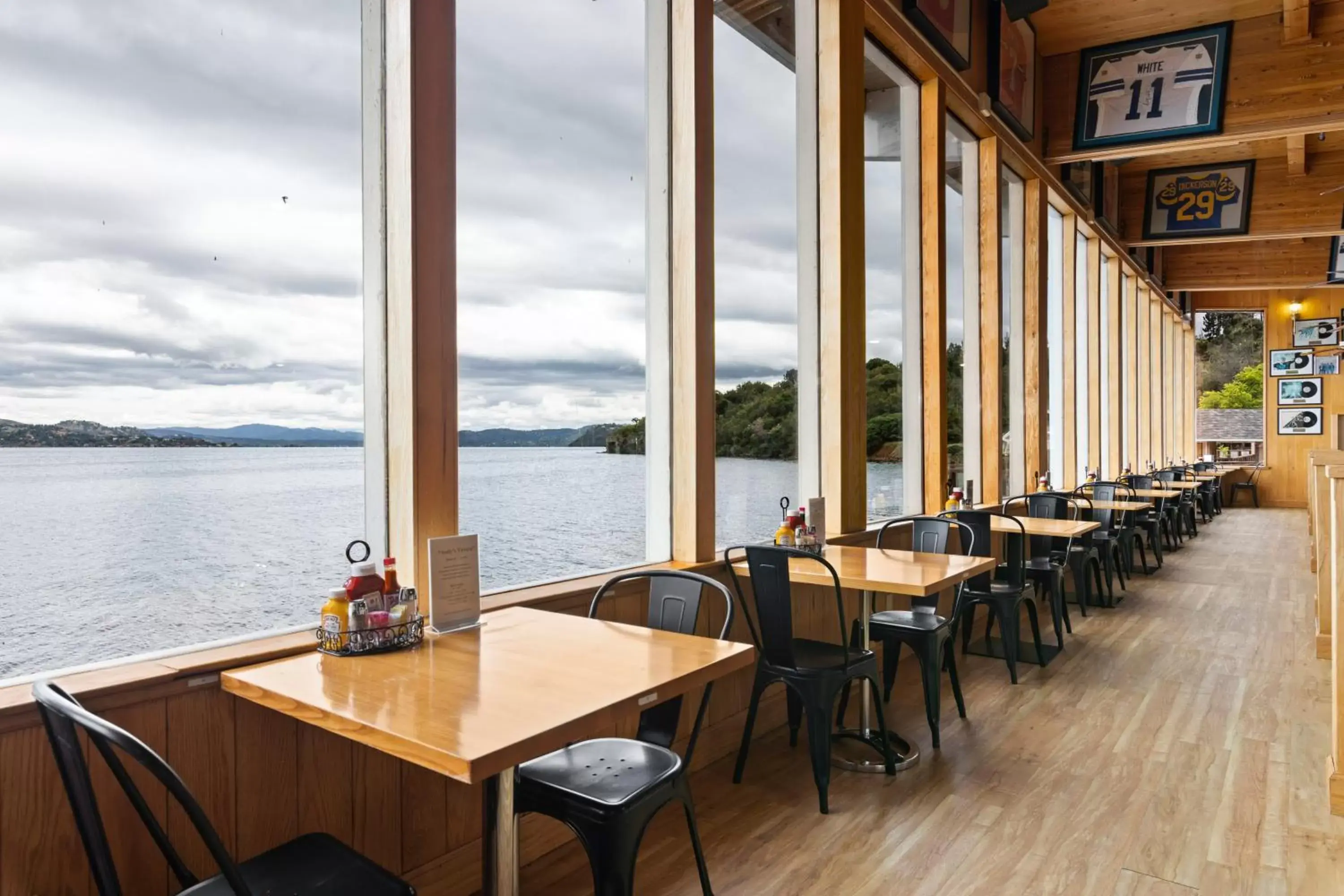Restaurant/Places to Eat in Konocti Harbor Resort