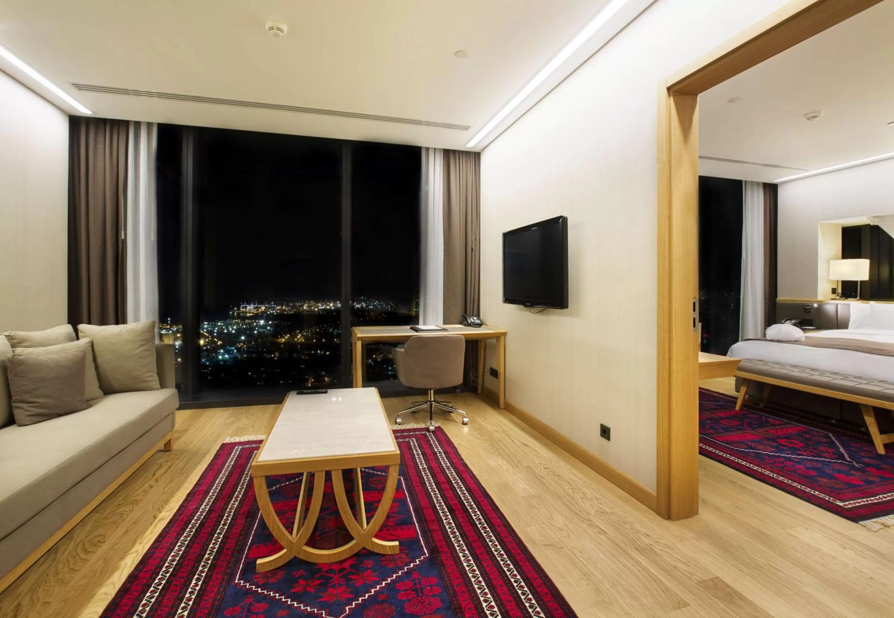 Living room, Bed in DoubleTree by Hilton Istanbul-Avcilar