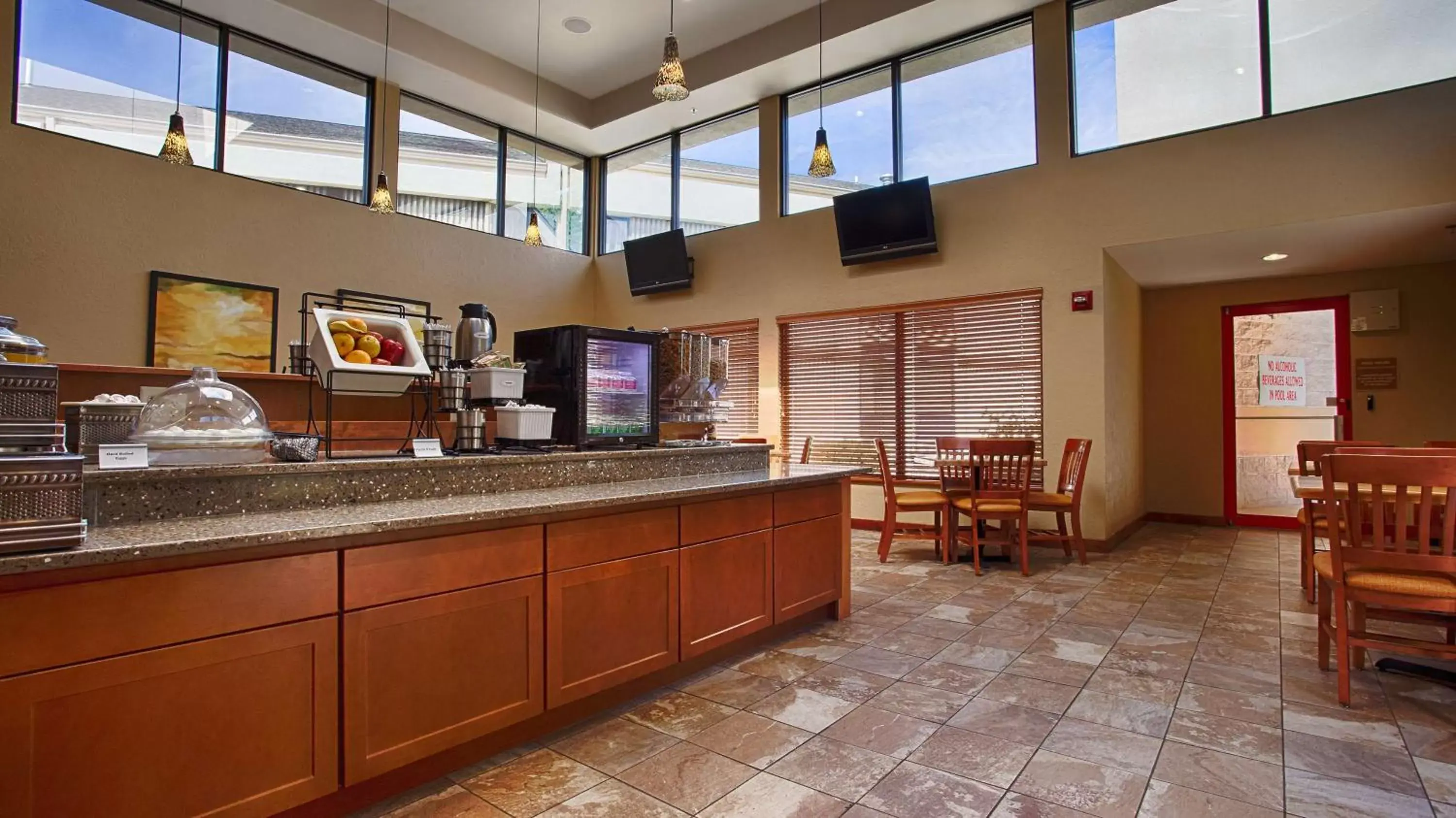 Breakfast, Restaurant/Places to Eat in Best Western Plus York Hotel and Conference Center