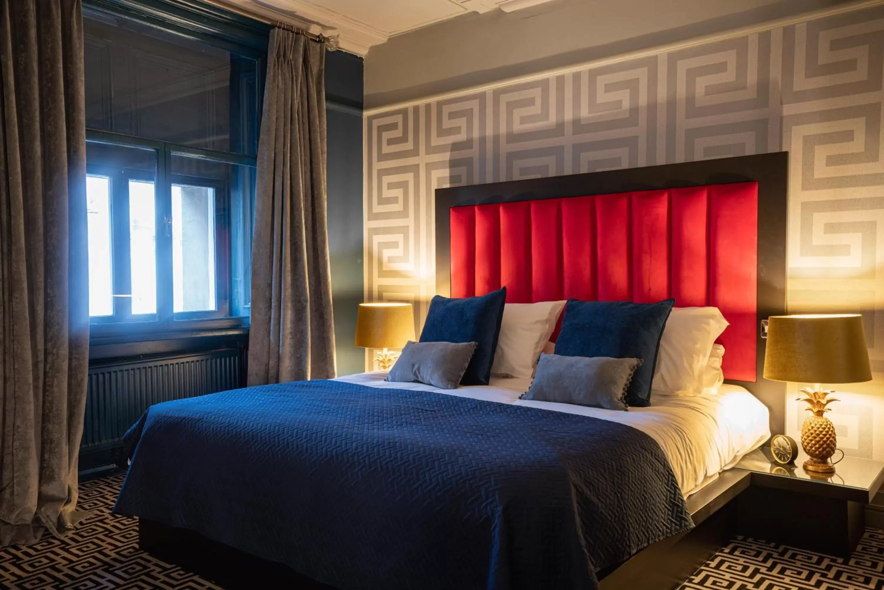 Bed in 62 Castle Street Hotel