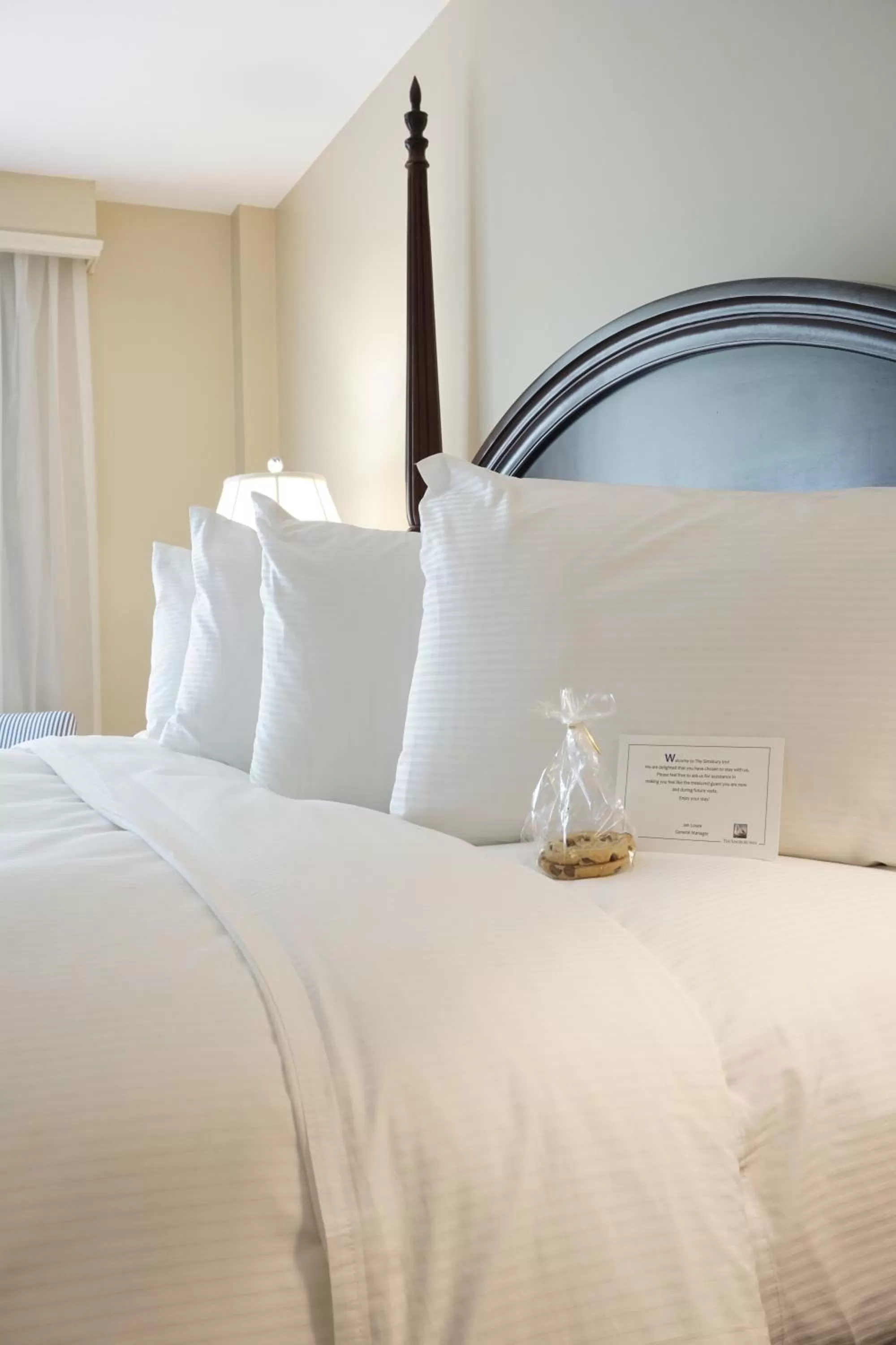 Bed in The Simsbury Inn