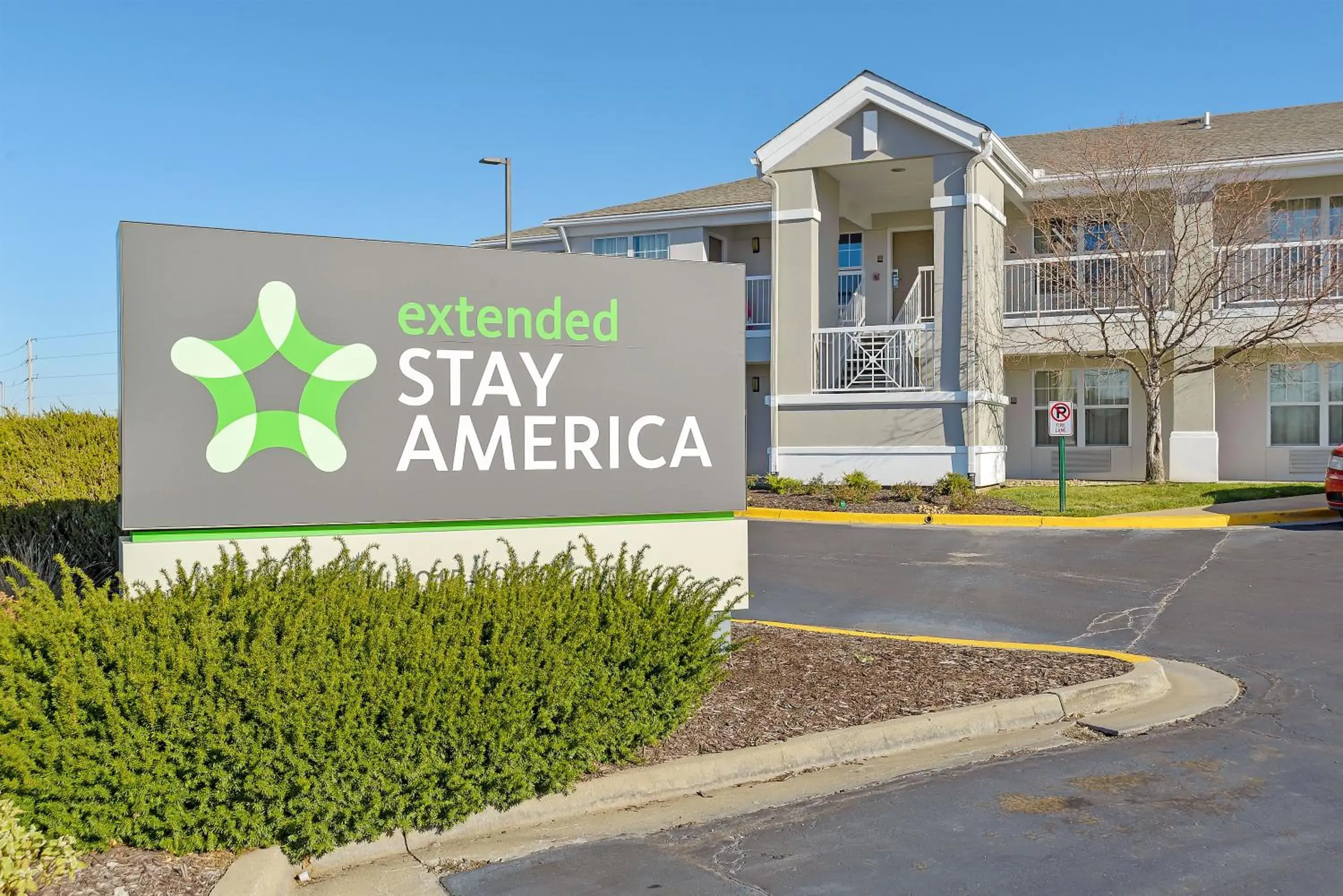 Property building in Extended Stay America Suites - Kansas City - Lenexa - 87th St