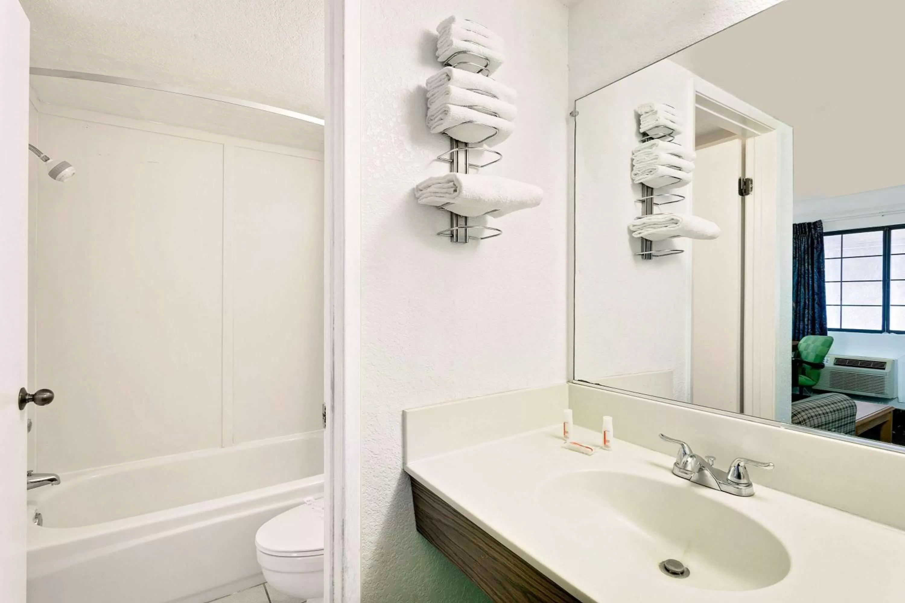 Bathroom in Days Inn & Suites by Wyndham Needles