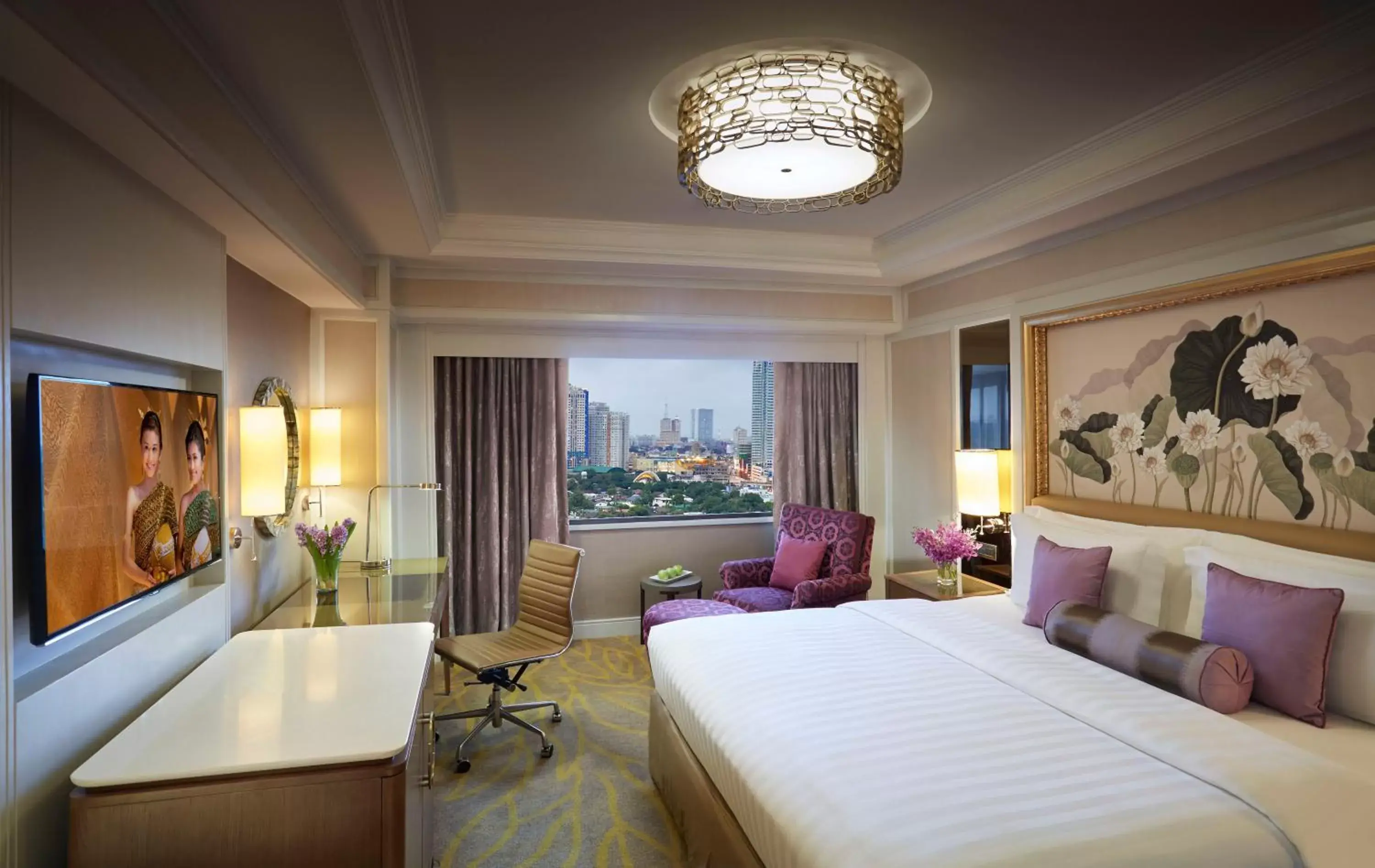 Photo of the whole room in Dusit Thani Manila