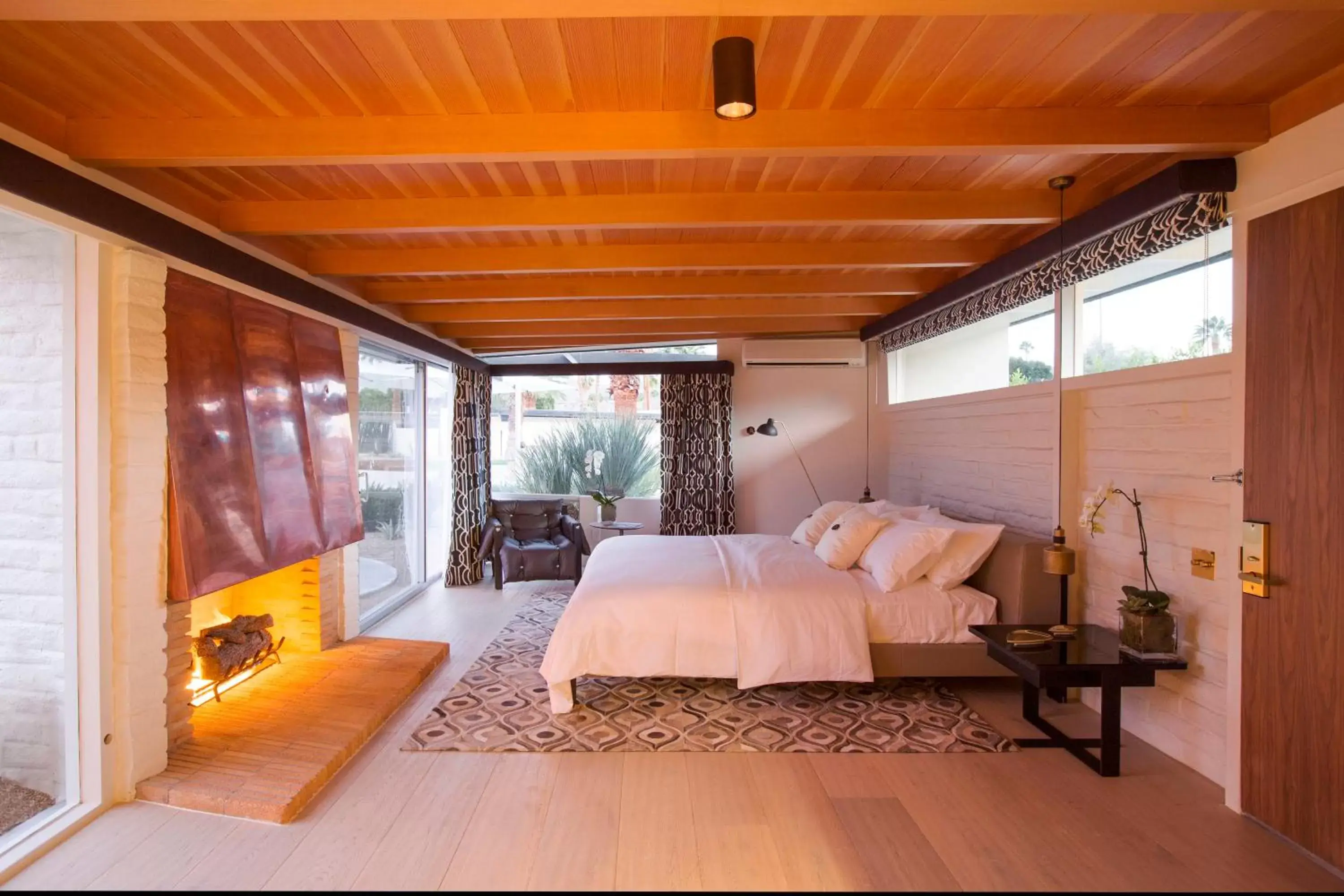 Bed in L'Horizon Resort & Spa, Hermann Bungalows