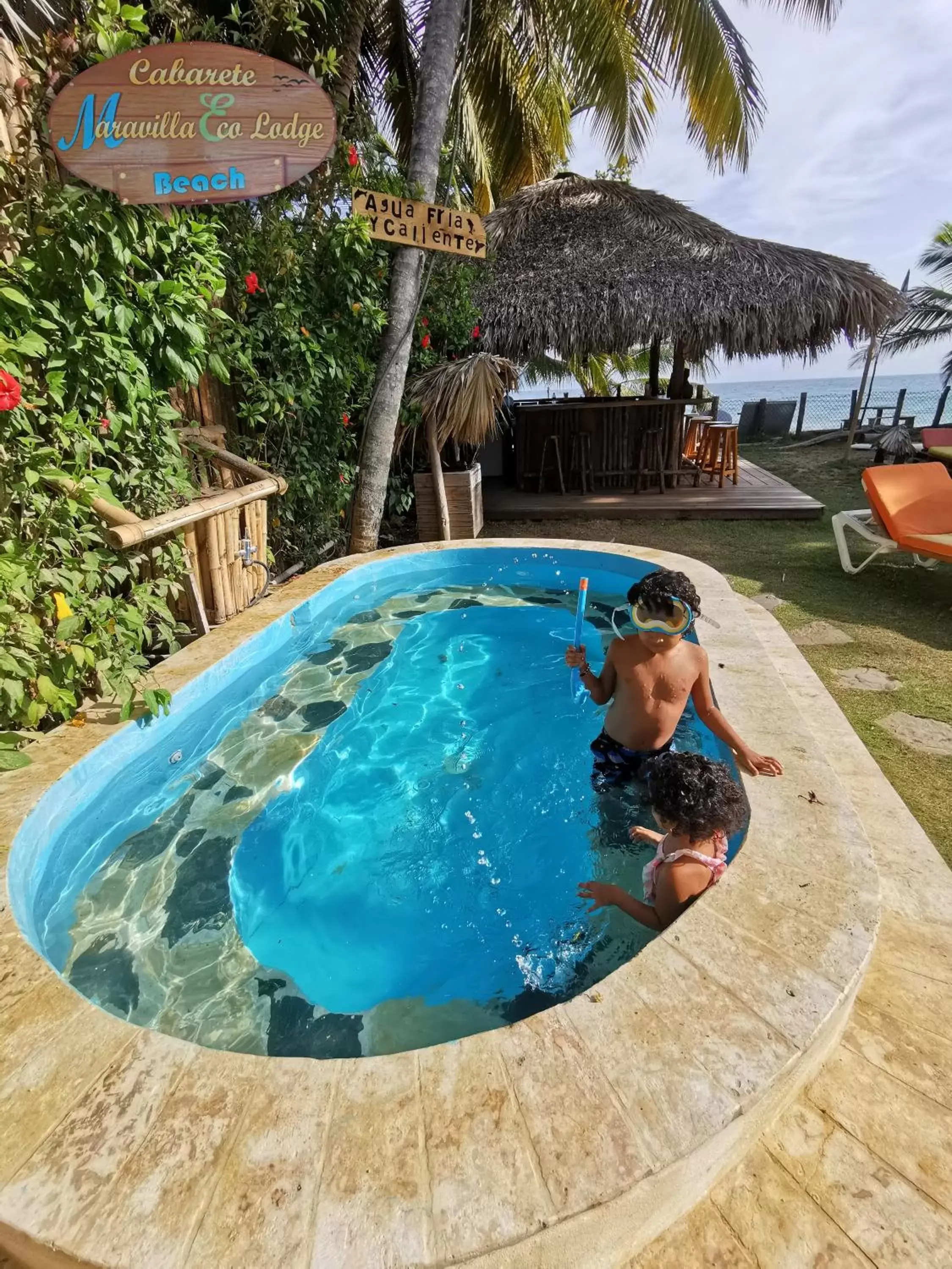 Hot Tub, Swimming Pool in Cabarete Maravilla Eco Lodge Boutique Beach Surf & Kite