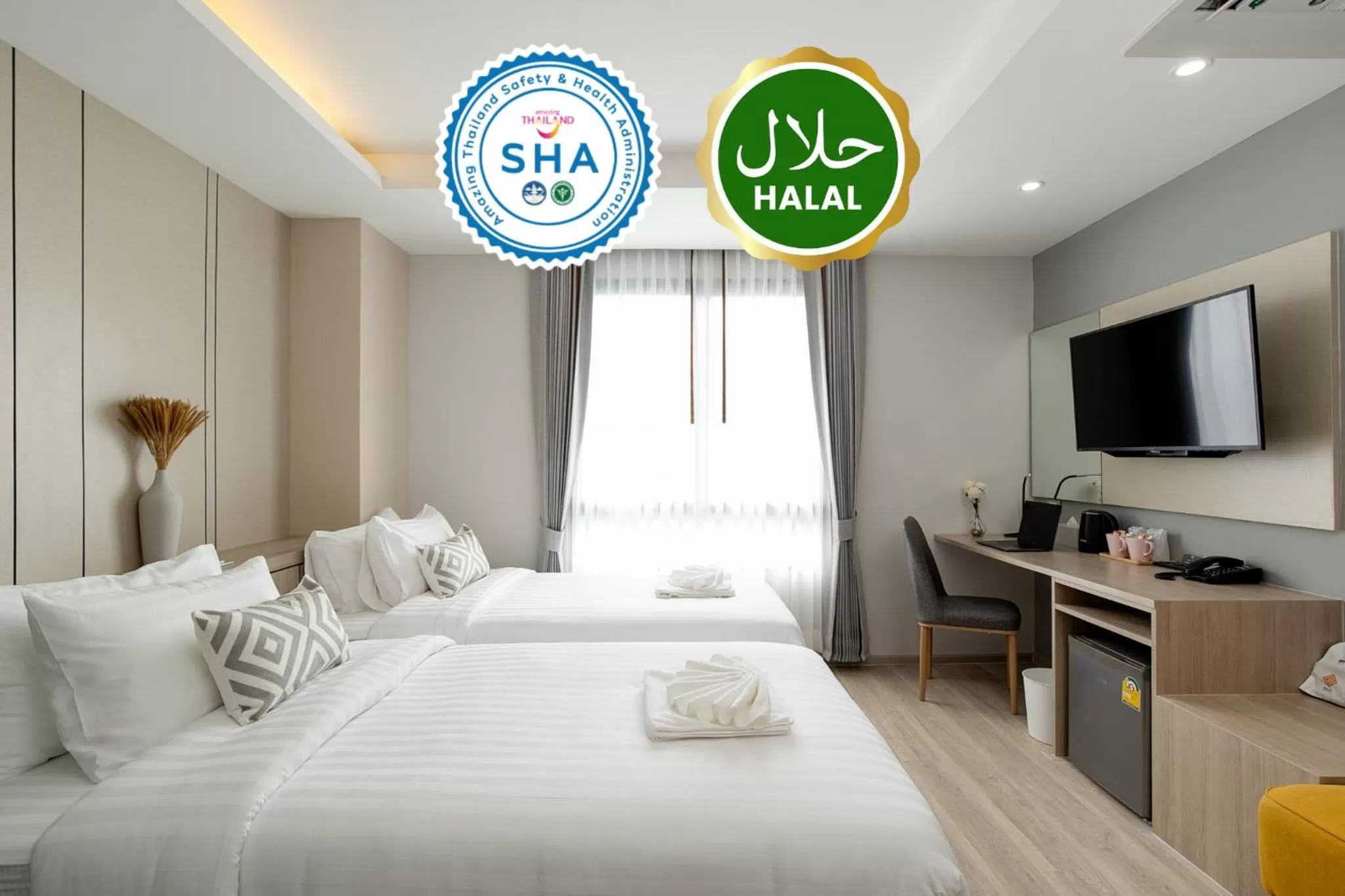 Bed in The Riski Hotel at Bangphlat Station SHA