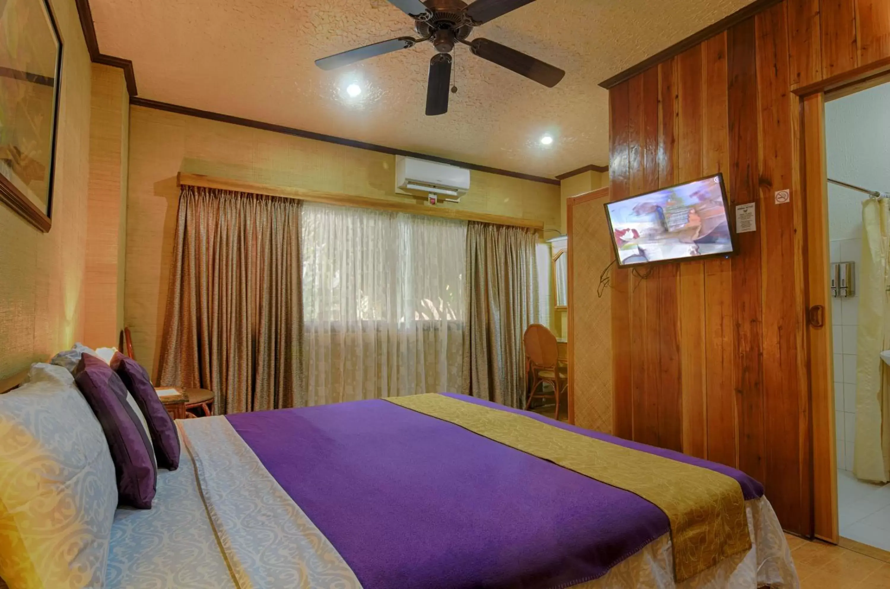 Photo of the whole room, Bed in Hayahay Resort