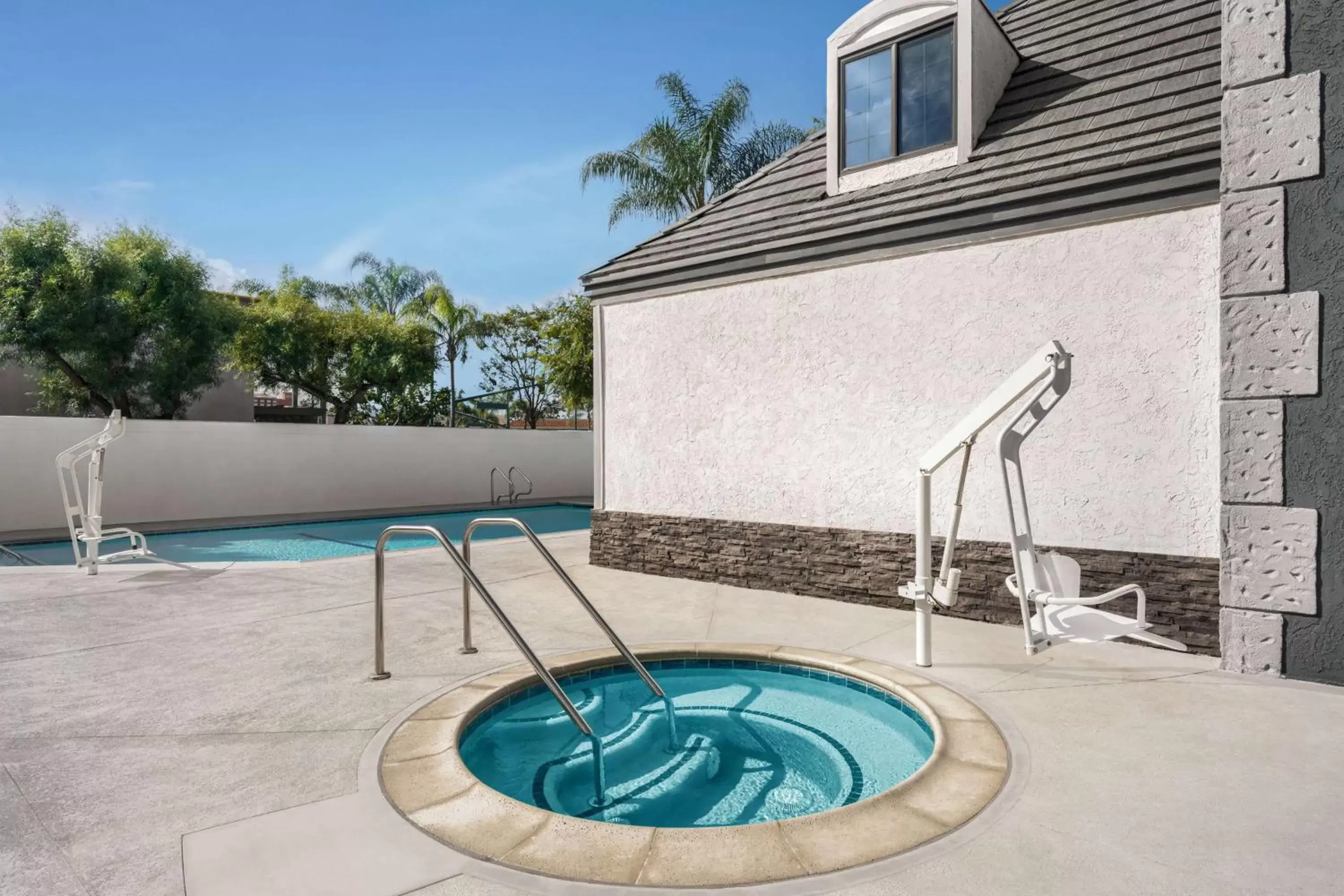 Pool view, Swimming Pool in Ramada by Wyndham Anaheim Convention Center