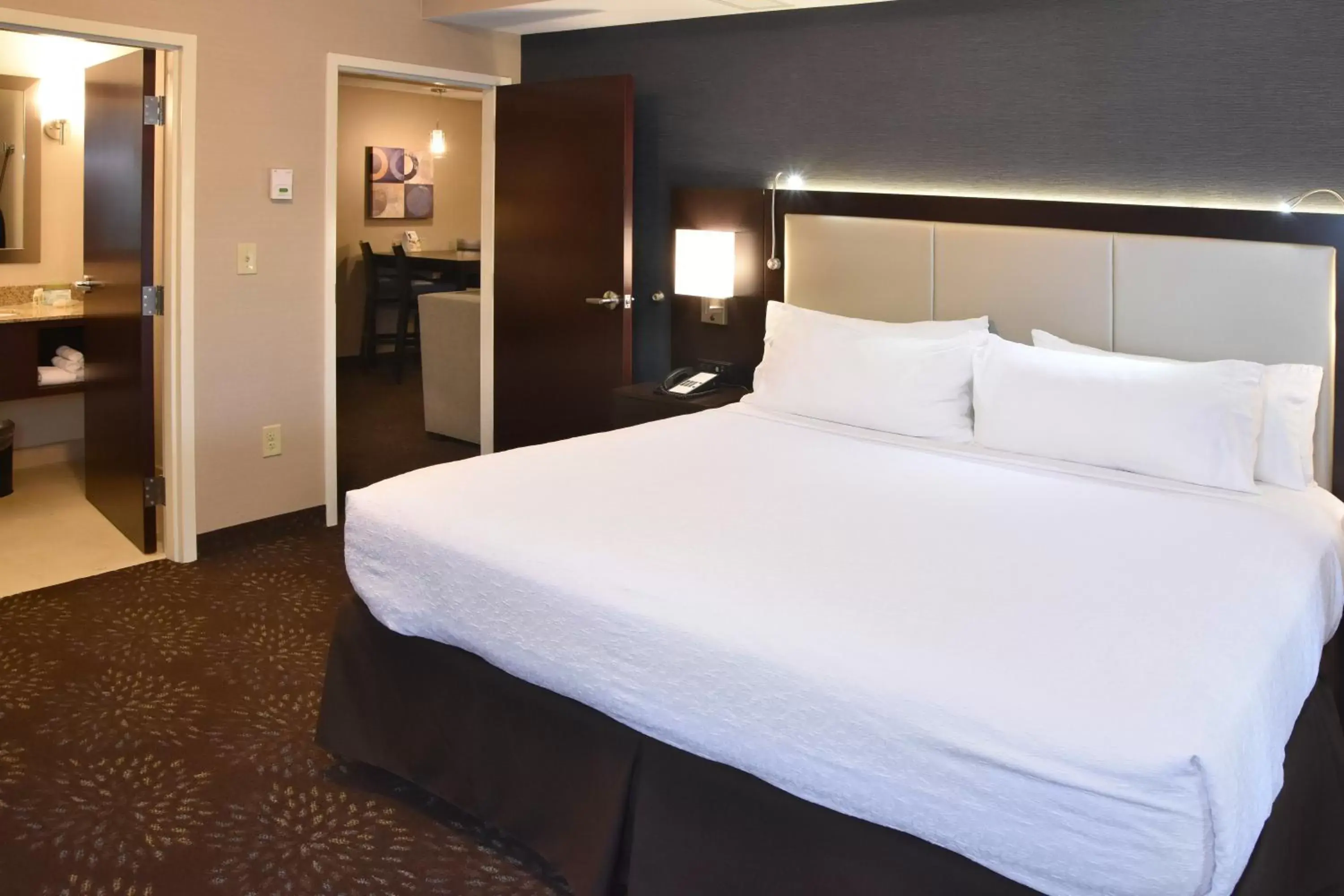 Photo of the whole room, Bed in Holiday Inn Canton-Belden Village, an IHG Hotel