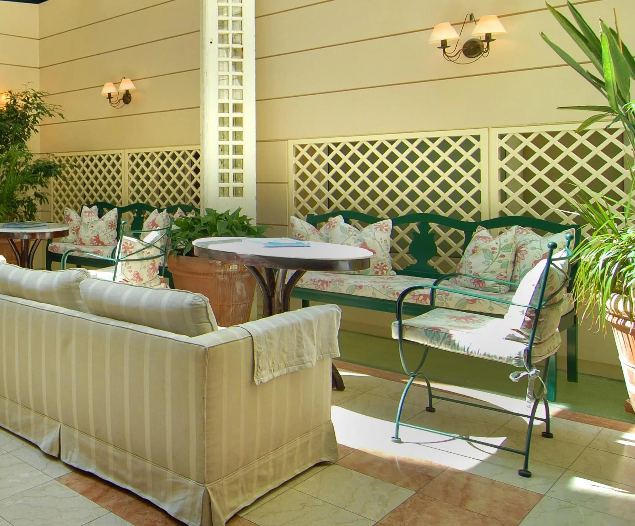 Patio in Philippos Hotel