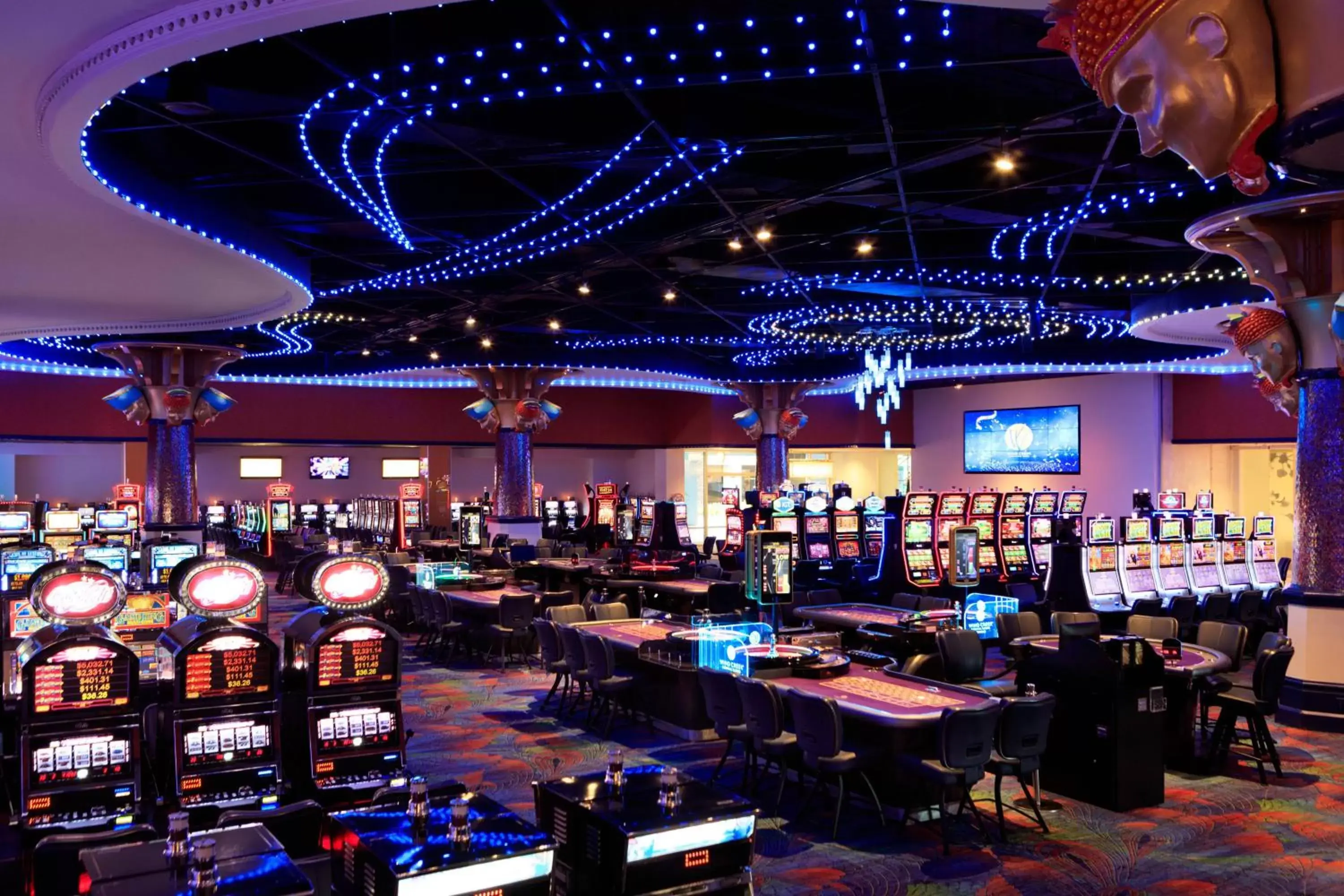 Casino in Renaissance Wind Creek Curacao Resort